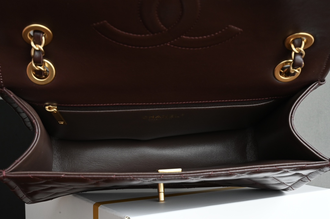 🌼白金版▪️正品级 包装如图𝐂𝐡𝐚𝐧𝐞𝟏新品𝟐𝟒𝐊 豆腐包 大号 红棕专柜货售价𝟺𝟾𝟾𝟹𝟶𝗋𝗆𝖻购入～全