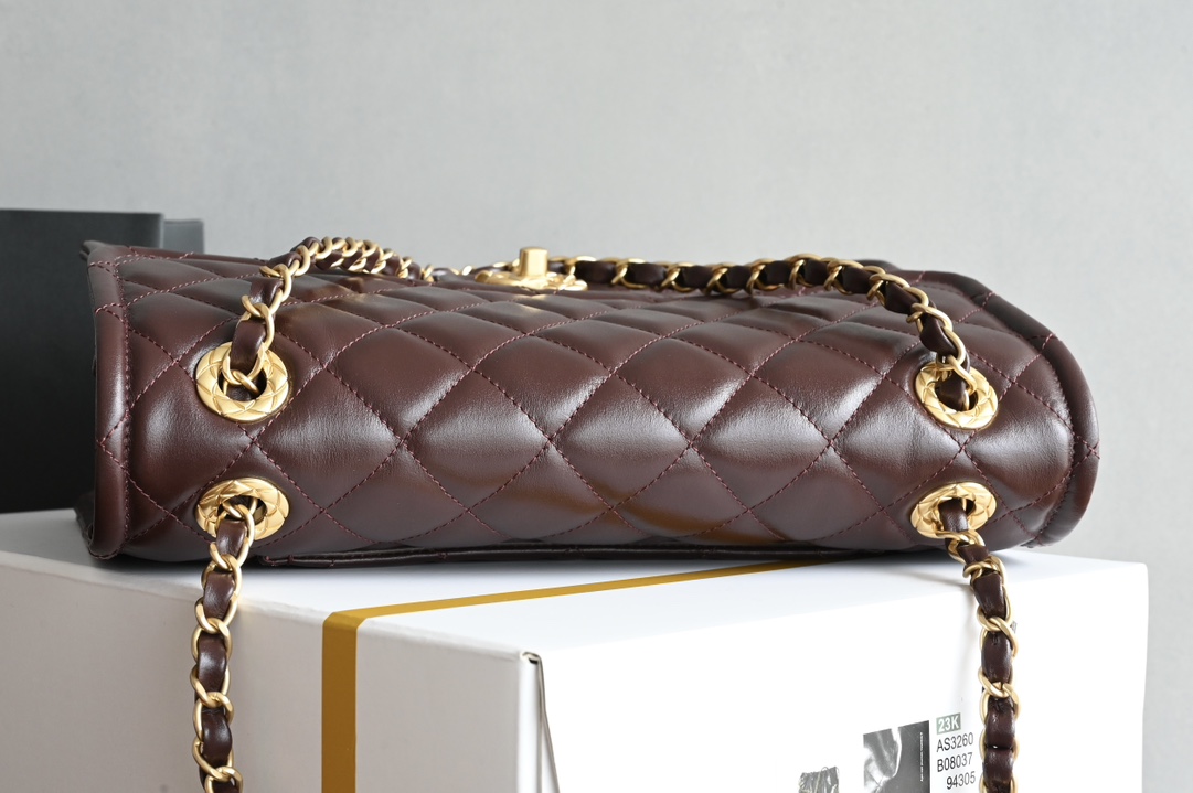 🌼白金版▪️正品级 包装如图𝐂𝐡𝐚𝐧𝐞𝟏新品𝟐𝟒𝐊 豆腐包 大号 红棕专柜货售价𝟺𝟾𝟾𝟹𝟶𝗋𝗆𝖻购入～全