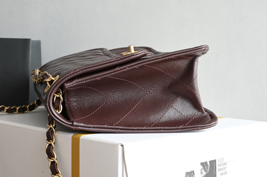 🌼白金版▪️正品级 包装如图𝐂𝐡𝐚𝐧𝐞𝟏新品𝟐𝟒𝐊 豆腐包 大号 红棕专柜货售价𝟺𝟾𝟾𝟹𝟶𝗋𝗆𝖻购入～全