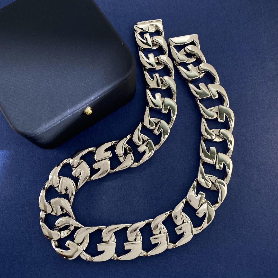 Givenchy Exaggerating Hip-Hop Metal Necklace with 18k Gold Electroplating - 图片 4
