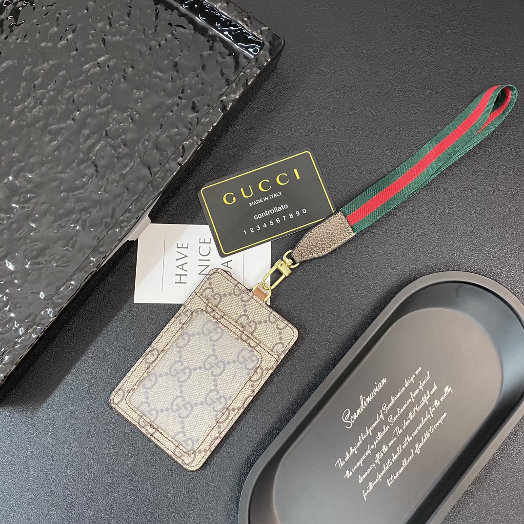 LV+Gucci+巴宝莉 4