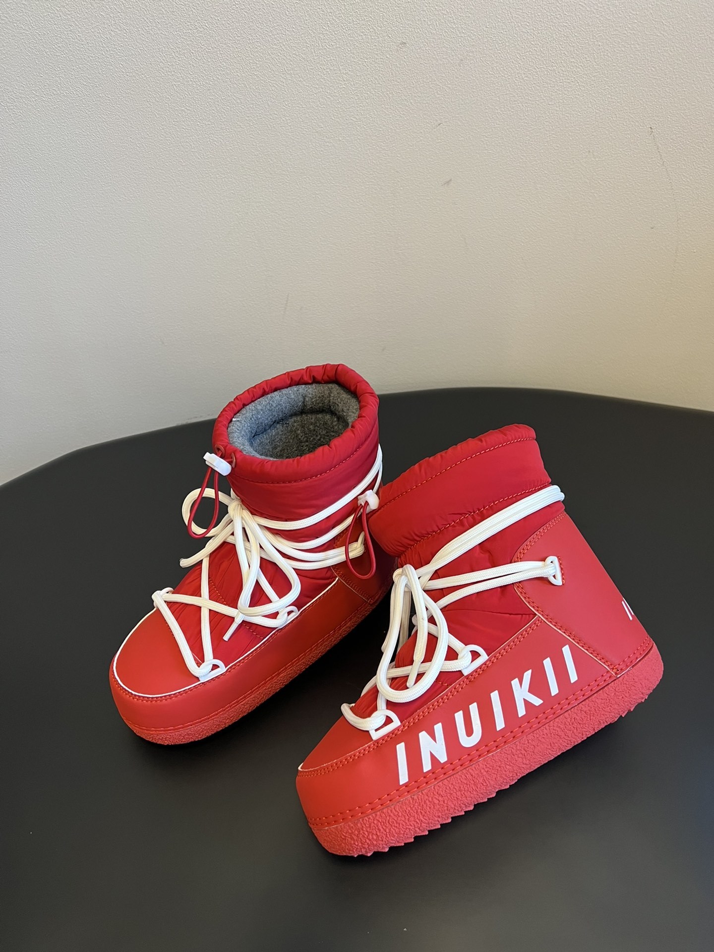 INUIKL*24/新款防水多巴胺新配色厚雪地靴超级厚防水多巴胺新配色雪地靴!这款颜色真的超级多彩!搭配