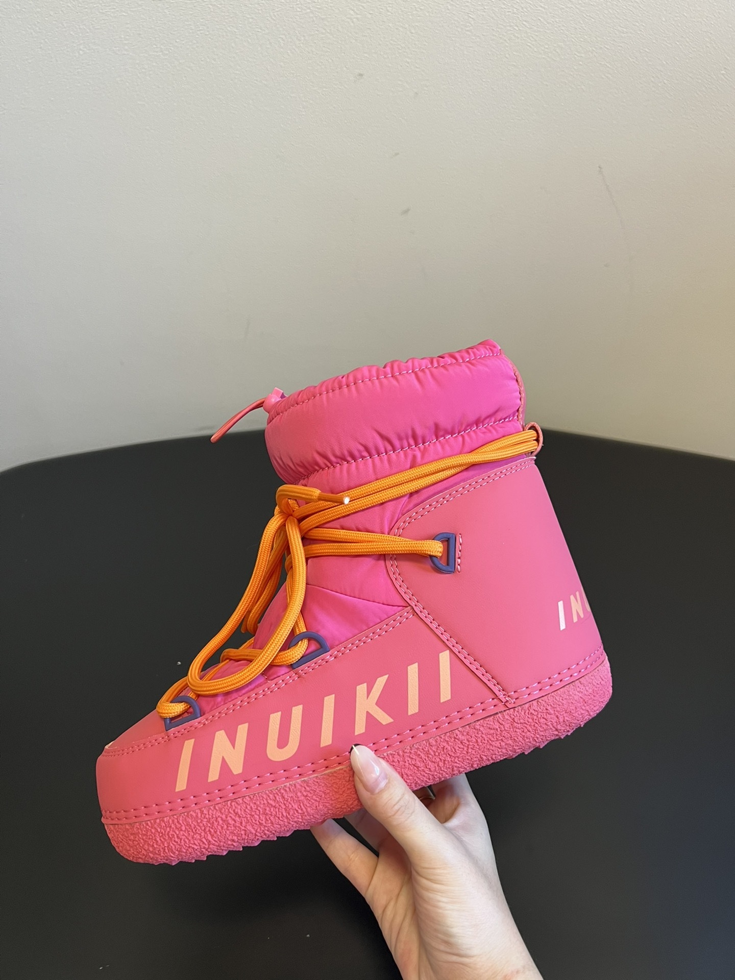 INUIKL*24/新款防水多巴胺新配色厚雪地靴超级厚防水多巴胺新配色雪地靴!这款颜色真的超级多彩!搭配