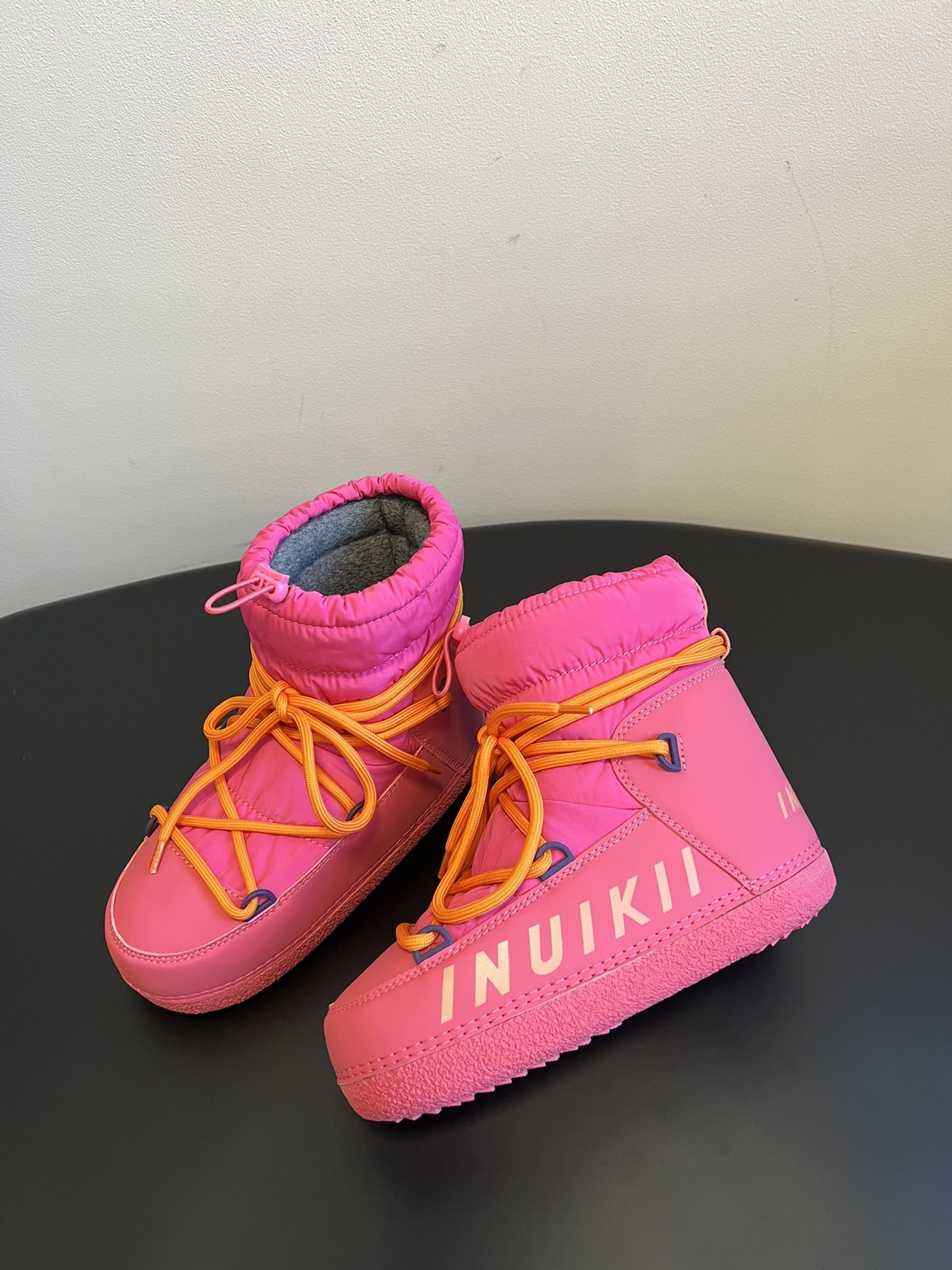 INUIKL*24/新款防水多巴胺新配色厚雪地靴超级厚防水多巴胺新配色雪地靴!这款颜色真的超级多彩!搭配