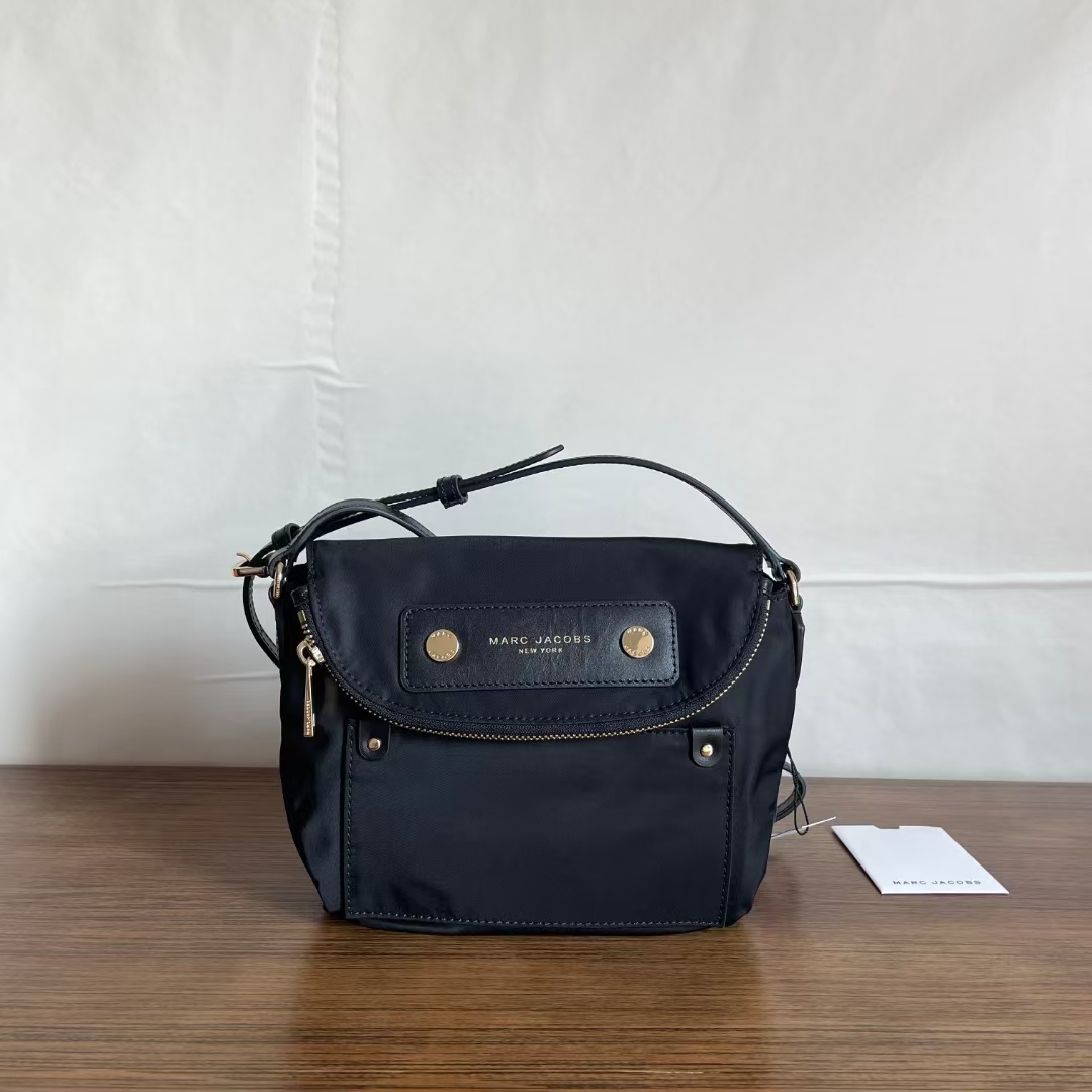 Marc Jacobs ～Marc jacobs 又好用尼龙包