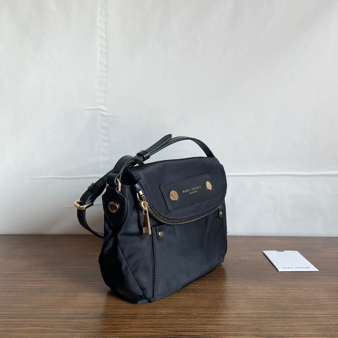 Marc Jacobs ～Marc jacobs 又好用尼龙包