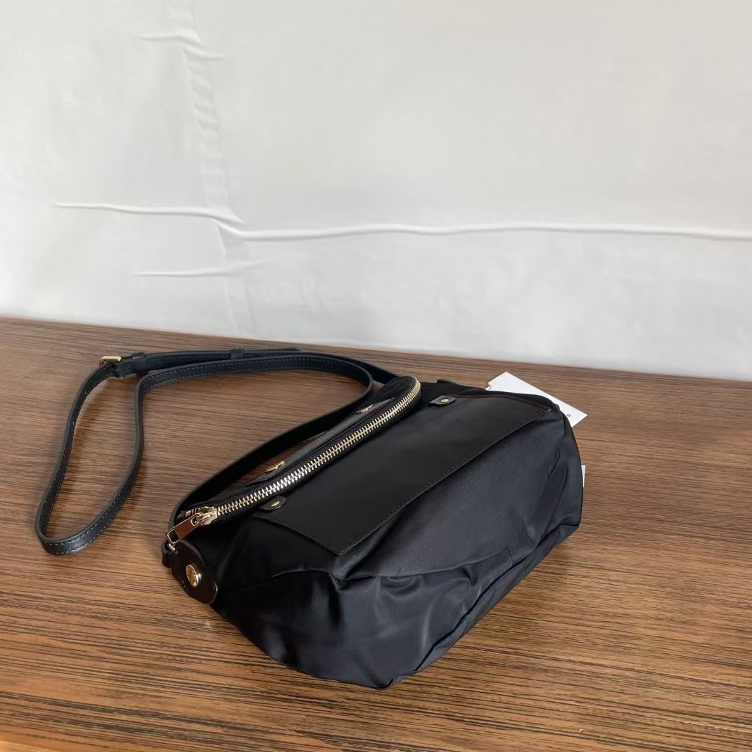 Marc Jacobs ～Marc jacobs 又好用尼龙包