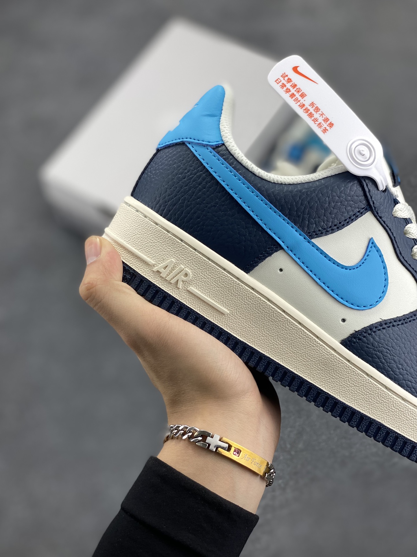 图片[6]-Nike Air Force 1 Low 07 BTS 白蓝 原楦头原纸板 打造纯正低帮空军版型 专注外贸渠道 全掌内置蜂窝气垫 原盒配件 原厂中底钢印、拉帮完美 货号：HJ9291-478 尺码：36 36.5 37.5 38 38.5 39 40 40.5 41 42 42.5 43 44 44.5 45-选品中心