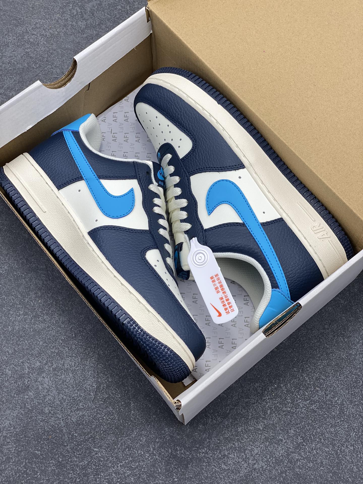 图片[9]-Nike Air Force 1 Low 07 BTS 白蓝 原楦头原纸板 打造纯正低帮空军版型 专注外贸渠道 全掌内置蜂窝气垫 原盒配件 原厂中底钢印、拉帮完美 货号：HJ9291-478 尺码：36 36.5 37.5 38 38.5 39 40 40.5 41 42 42.5 43 44 44.5 45-选品中心