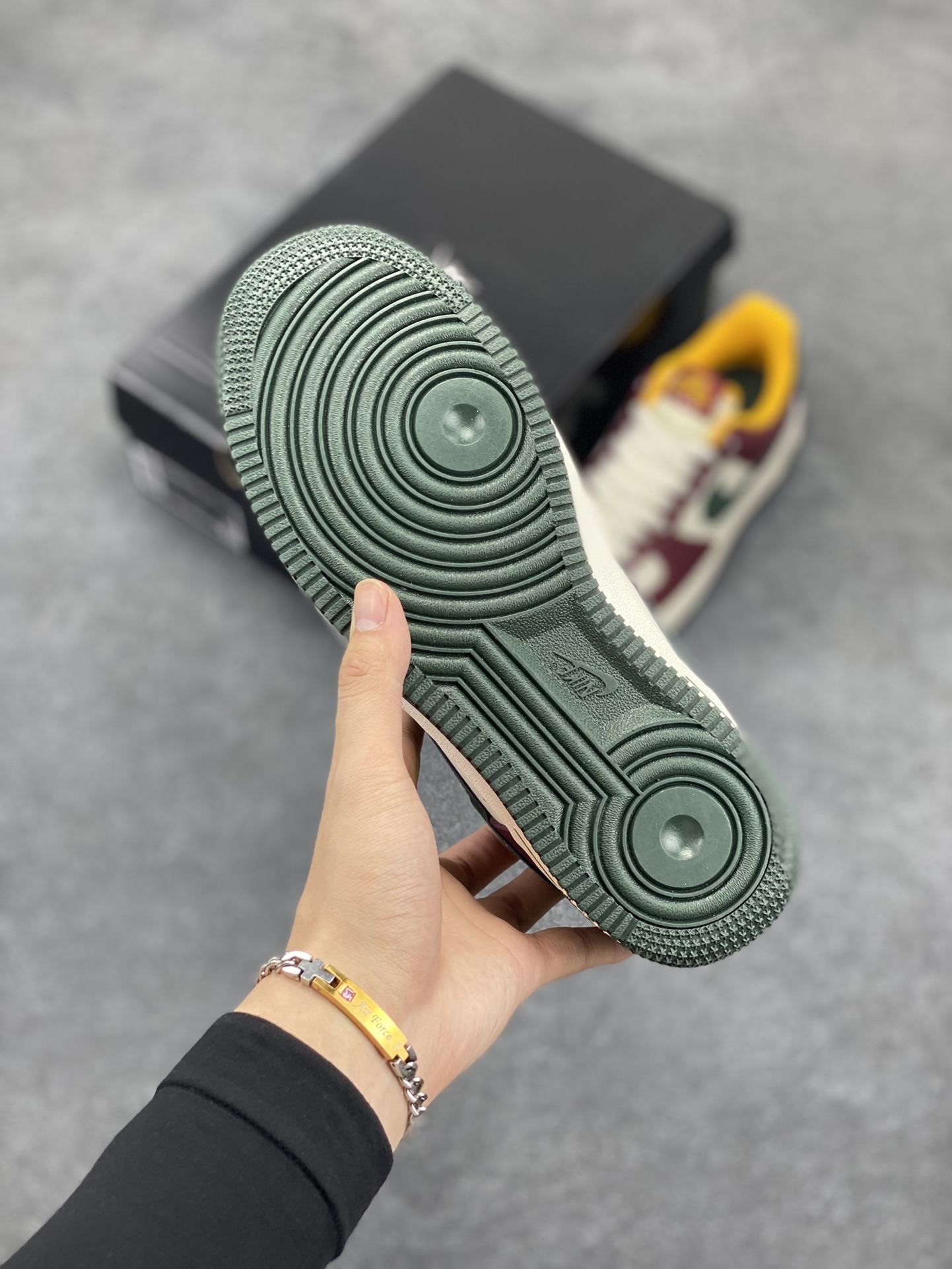 图片[5]-Nike Air Force 1 Low 07 米红 原楦头原纸板 打造纯正低帮空军版型专注外贸渠道 全掌内置蜂窝气垫 原盒配件 原厂中底钢印、拉帮完美 货号：HQ3612-113 尺码：36 36.5 37.5 38 38.5 39 40 40.5 41 42 42.5 43 44 44.5 45-选品中心