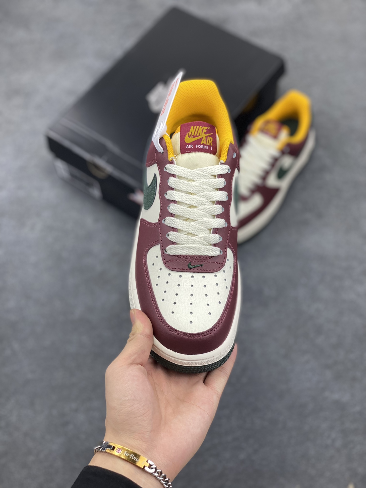 图片[2]-Nike Air Force 1 Low 07 米红 原楦头原纸板 打造纯正低帮空军版型专注外贸渠道 全掌内置蜂窝气垫 原盒配件 原厂中底钢印、拉帮完美 货号：HQ3612-113 尺码：36 36.5 37.5 38 38.5 39 40 40.5 41 42 42.5 43 44 44.5 45-选品中心