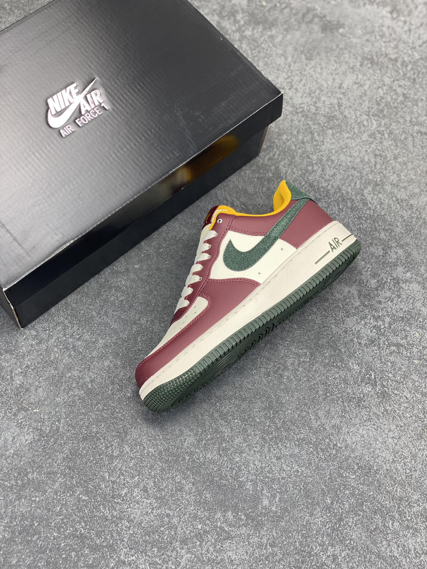 图片[7]-Nike Air Force 1 Low 07 米红 原楦头原纸板 打造纯正低帮空军版型专注外贸渠道 全掌内置蜂窝气垫 原盒配件 原厂中底钢印、拉帮完美 货号：HQ3612-113 尺码：36 36.5 37.5 38 38.5 39 40 40.5 41 42 42.5 43 44 44.5 45-选品中心