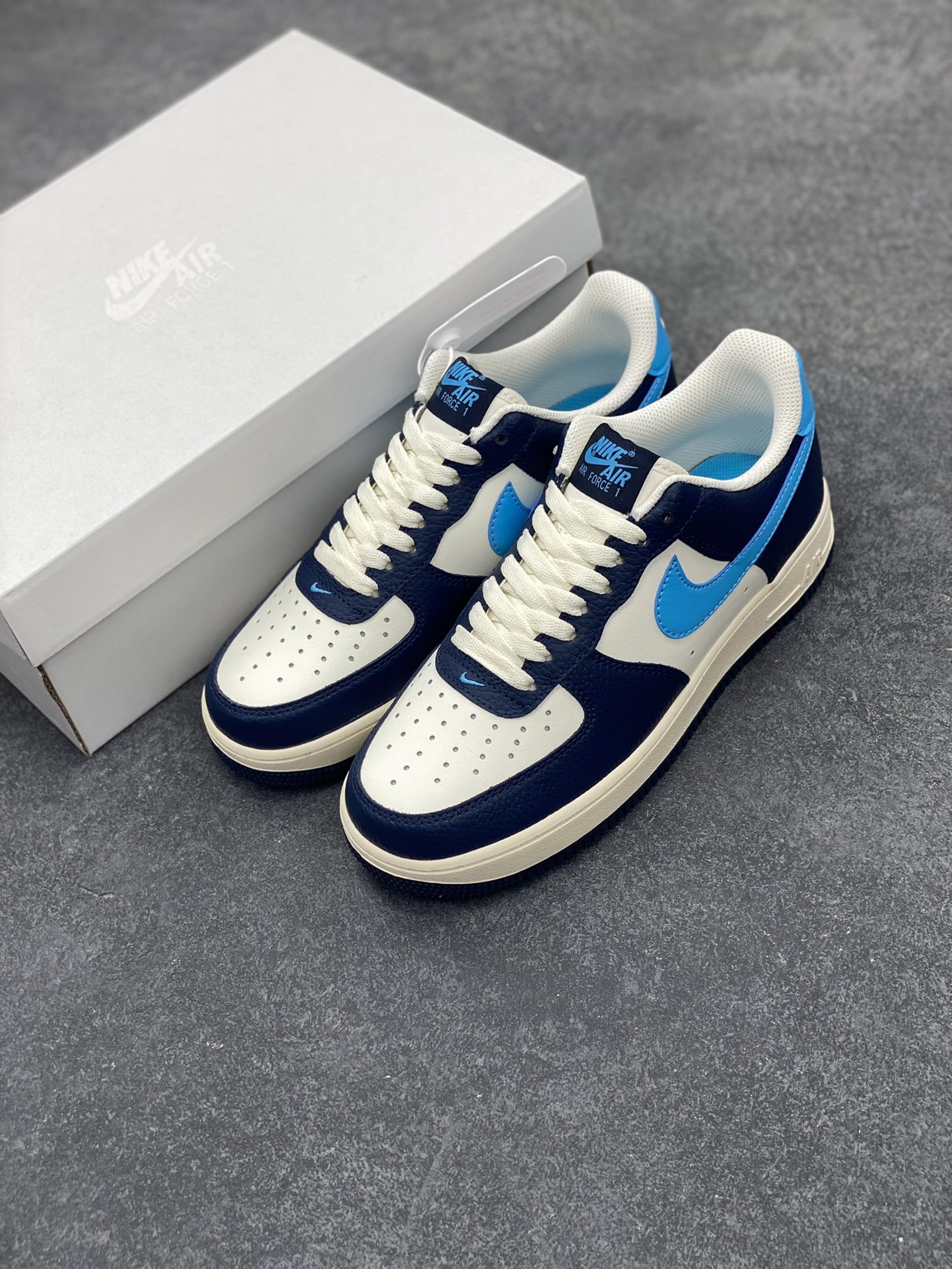 图片[8]-Nike Air Force 1 Low 07 BTS 白蓝 原楦头原纸板 打造纯正低帮空军版型 专注外贸渠道 全掌内置蜂窝气垫 原盒配件 原厂中底钢印、拉帮完美 货号：HJ9291-478 尺码：36 36.5 37.5 38 38.5 39 40 40.5 41 42 42.5 43 44 44.5 45-选品中心