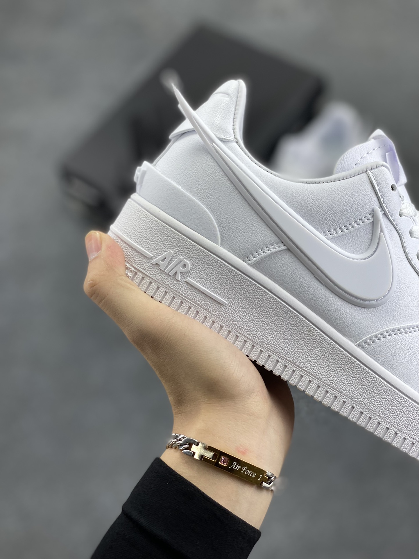 图片[6]-福利特价 Nike Air Force 1 Low AMBUSH联名 原楦头原纸板 打造纯正空军版型 专注外贸渠道 全掌内置蜂窝气垫 原盒配件 原厂中底钢印、拉帮完美 货号：DV3464 尺码：36 36.5 37.5 38 38.5 39 40 40.5 41 42 42.5 43 44 44.5 45-选品中心