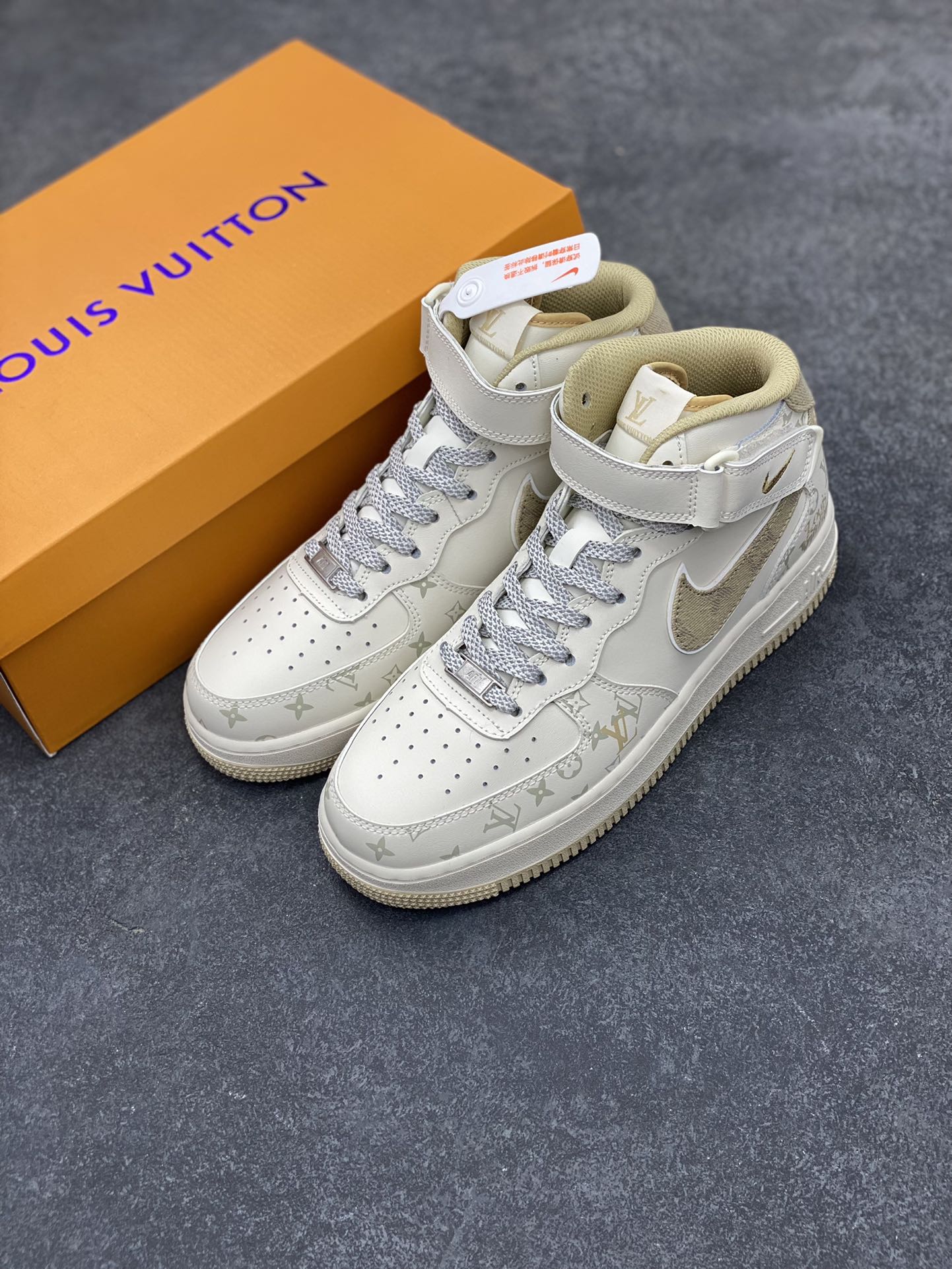 图片[8]-NIke Air Force 1 \’07 Low “LV联名–浅黄牛仔暗夜精灵”空军一号 中帮 运动鞋 休闲鞋 折边针车 工艺难度大 原楦头原纸板 原装鞋盒 定制五金配件 内置全掌气垫 原厂鞋底 货号：DV9988-600 尺码：36 36.5 37.5 38 38.5 39 40 40.5 41 42 42.5 43 44 44.5 45-选品中心