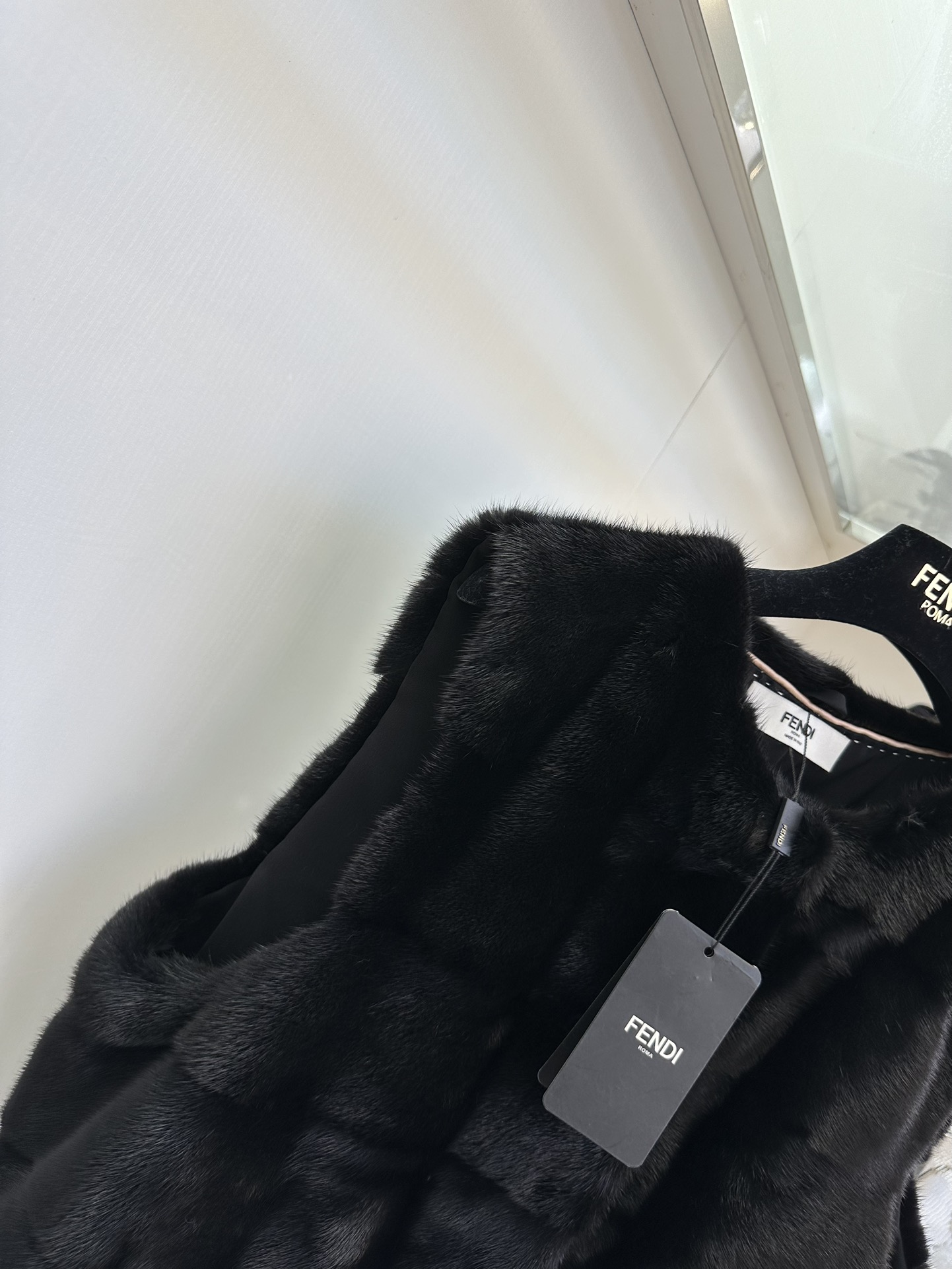 Luxurious Copenhagen-Class Purple Mink Suit with Dustproof Bags – F*NDI - 图片 8