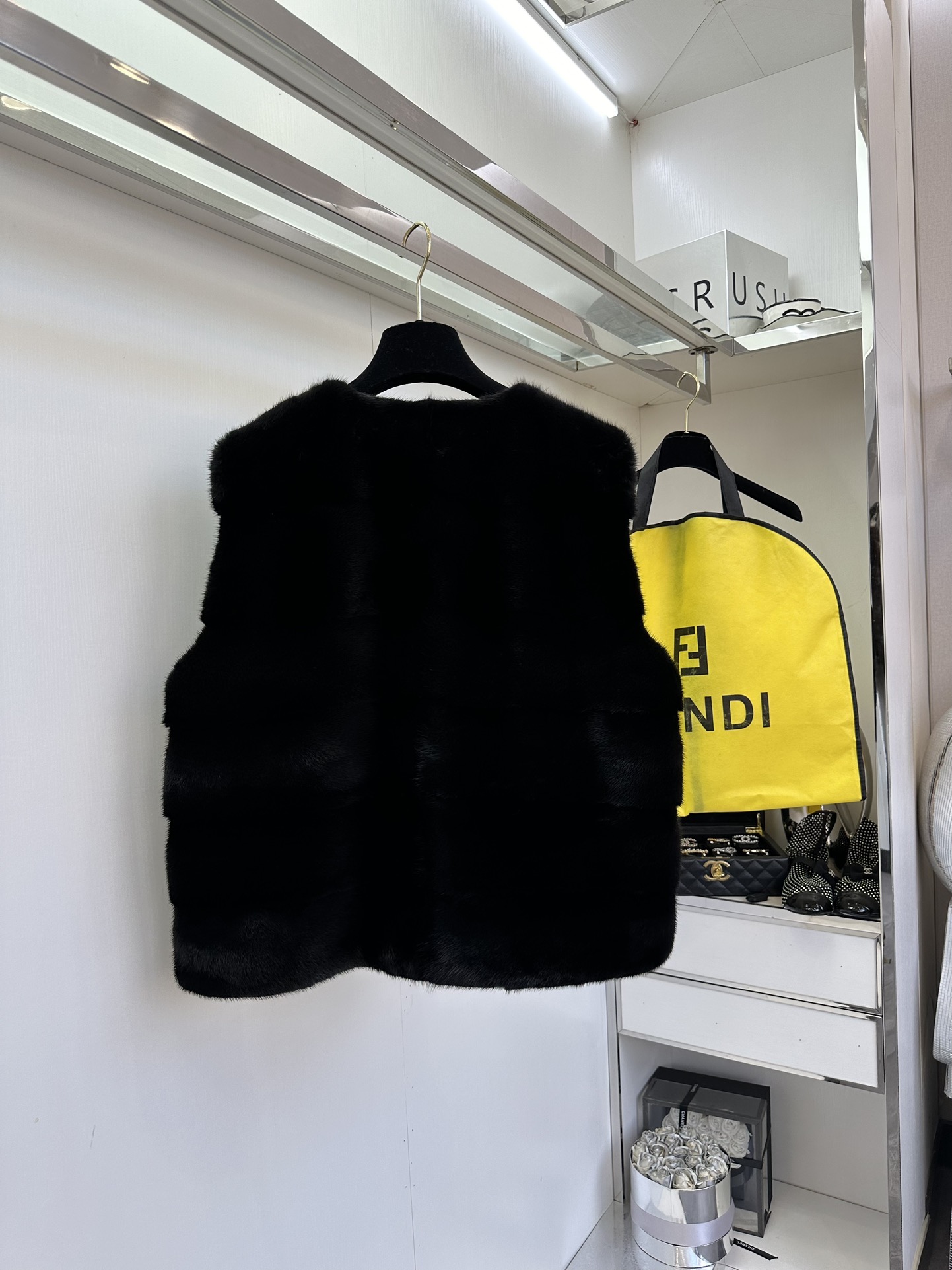 Luxurious Copenhagen-Class Purple Mink Suit with Dustproof Bags – F*NDI - 图片 2