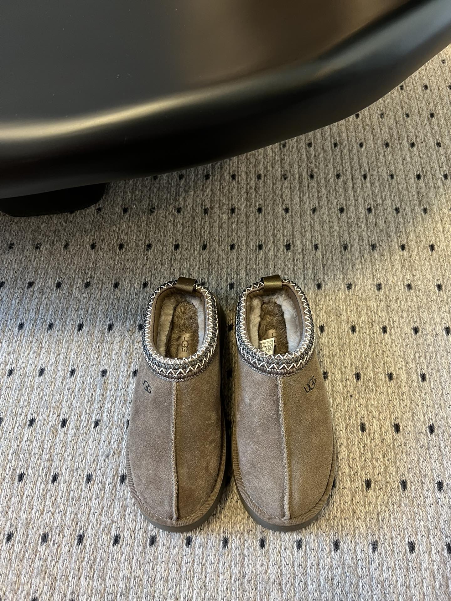 NO:209853,Sell ​​New Year’s goods in a crazy way; all are high-end personalized products; early delivery early; 35/7; 36/9; 37/3; 39/1; pay attention to the big discount at the end of the year, all are not returned or exchanged, special prices,19860909狂甩年货甩；全部是高端自留款；早下早得早得；35/7；36/9；37/3；39/1；；注意年尾大甩货,全部不退换,特价款,,Children's