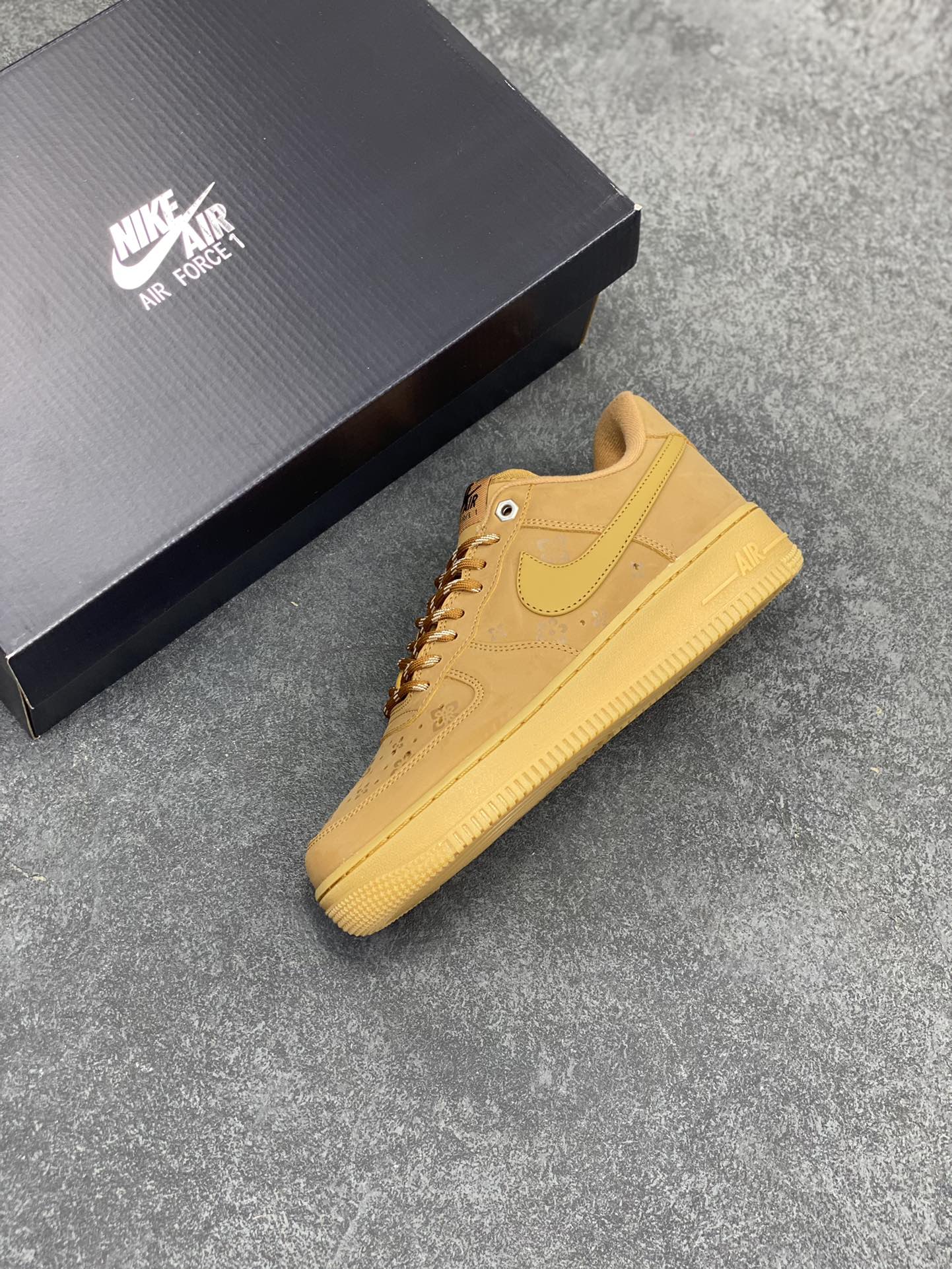 图片[7]-Nike Air Force 1 Low 07 小麦印花 原楦头原纸板 打造纯正低帮空军版型 专注外贸渠道 全掌内置蜂窝气垫 原盒配件 原厂中底钢印、拉帮完美 货号：315122-101 尺码：36 36.5 37.5 38 38.5 39 40 40.5 41 42 42.5 43 44 44.5 45-选品中心