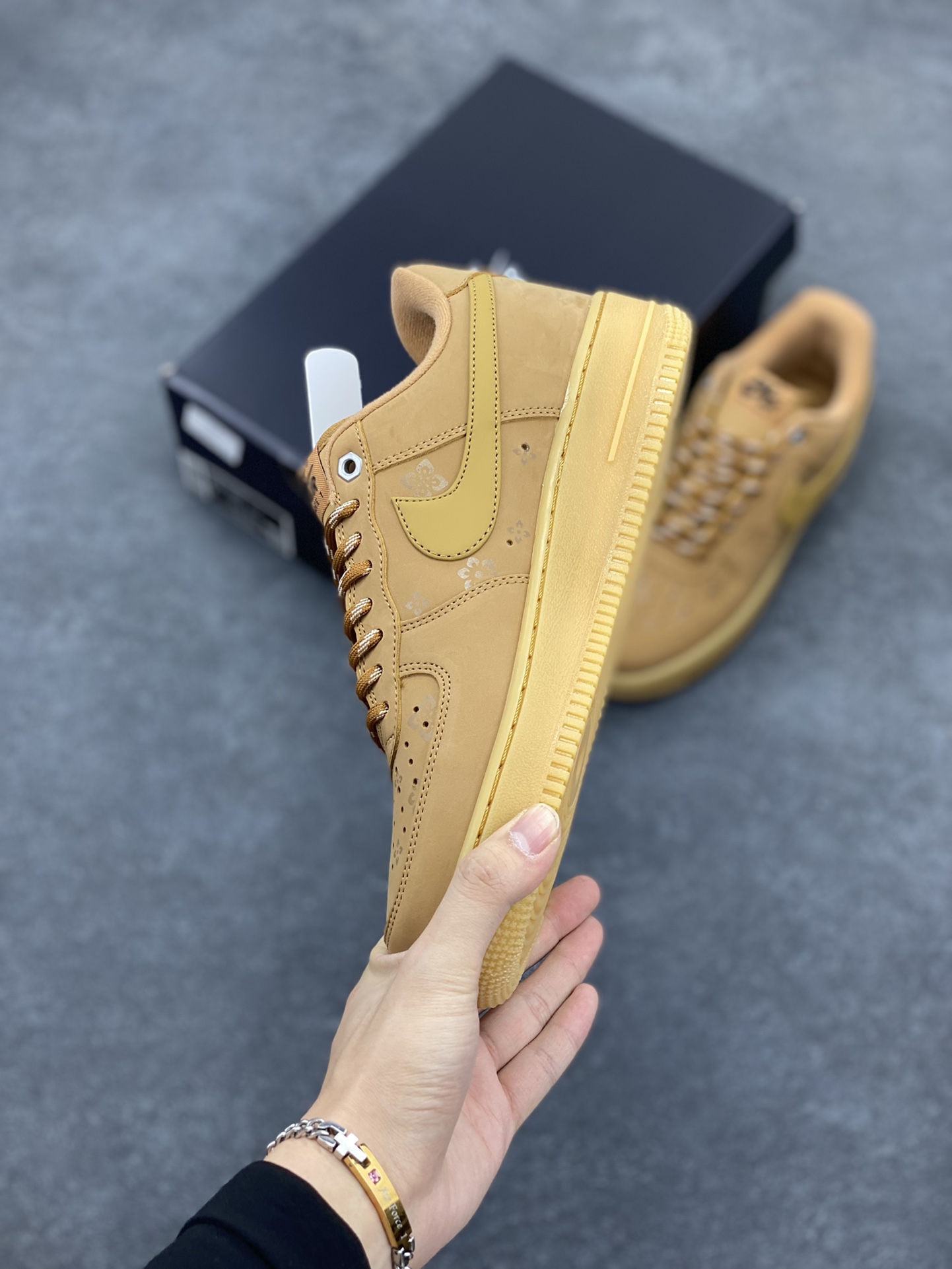 图片[3]-Nike Air Force 1 Low 07 小麦印花 原楦头原纸板 打造纯正低帮空军版型 专注外贸渠道 全掌内置蜂窝气垫 原盒配件 原厂中底钢印、拉帮完美 货号：315122-101 尺码：36 36.5 37.5 38 38.5 39 40 40.5 41 42 42.5 43 44 44.5 45-选品中心