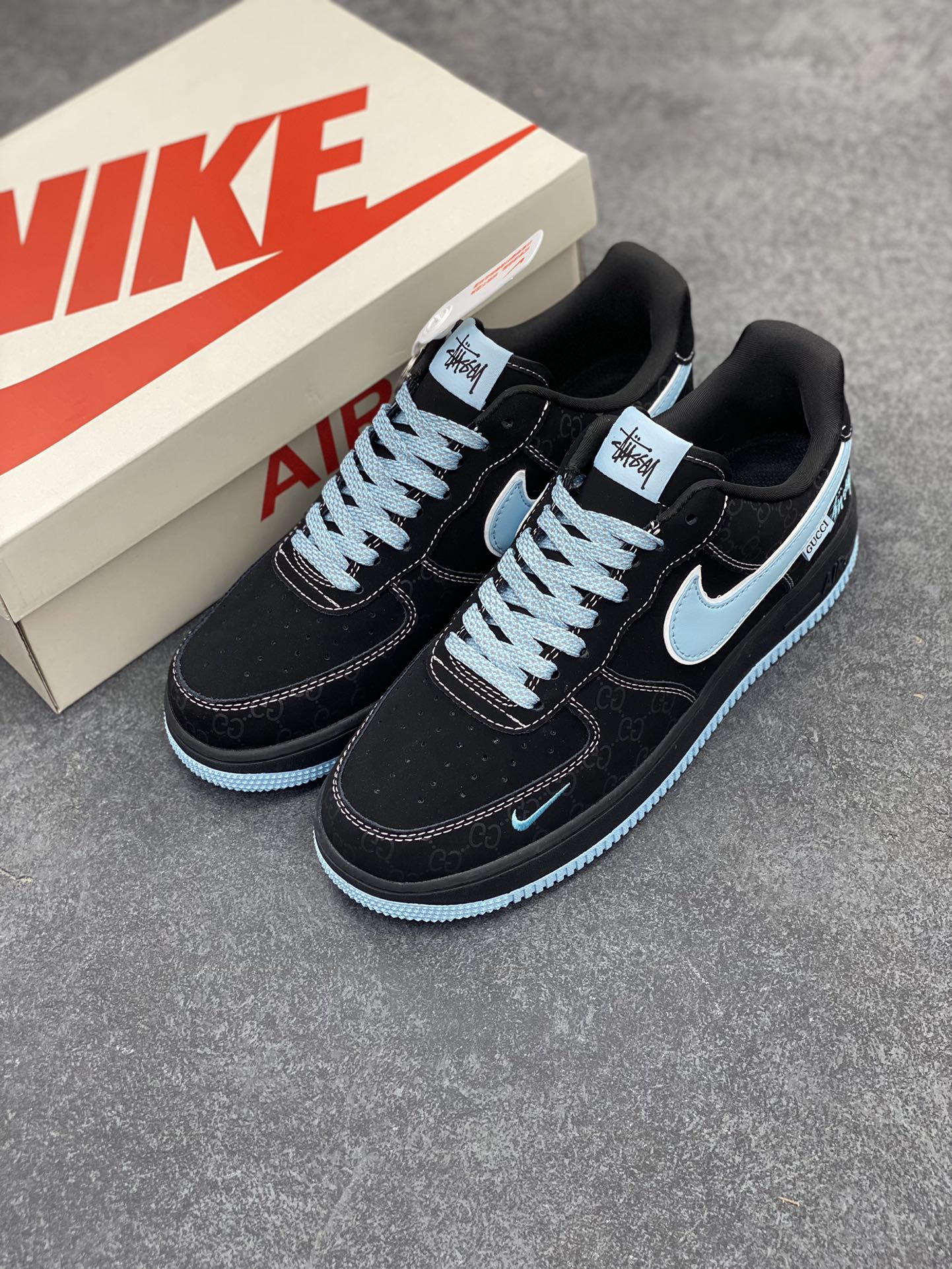 图片[8]-NIke Air Force 1 \’07 Low “斯图西联名–黑蒂芙尼”空军一号 低帮 运动鞋 休闲鞋 折边针车 工艺难度大 原楦头原纸板 原装鞋盒 定制五金配件 内置全掌气垫 原厂鞋底 货号：KK1988-008 尺码：36 36.5 37.5 38 38.5 39 40 40.5 41 42 42.5 43 44 44.5 45-选品中心