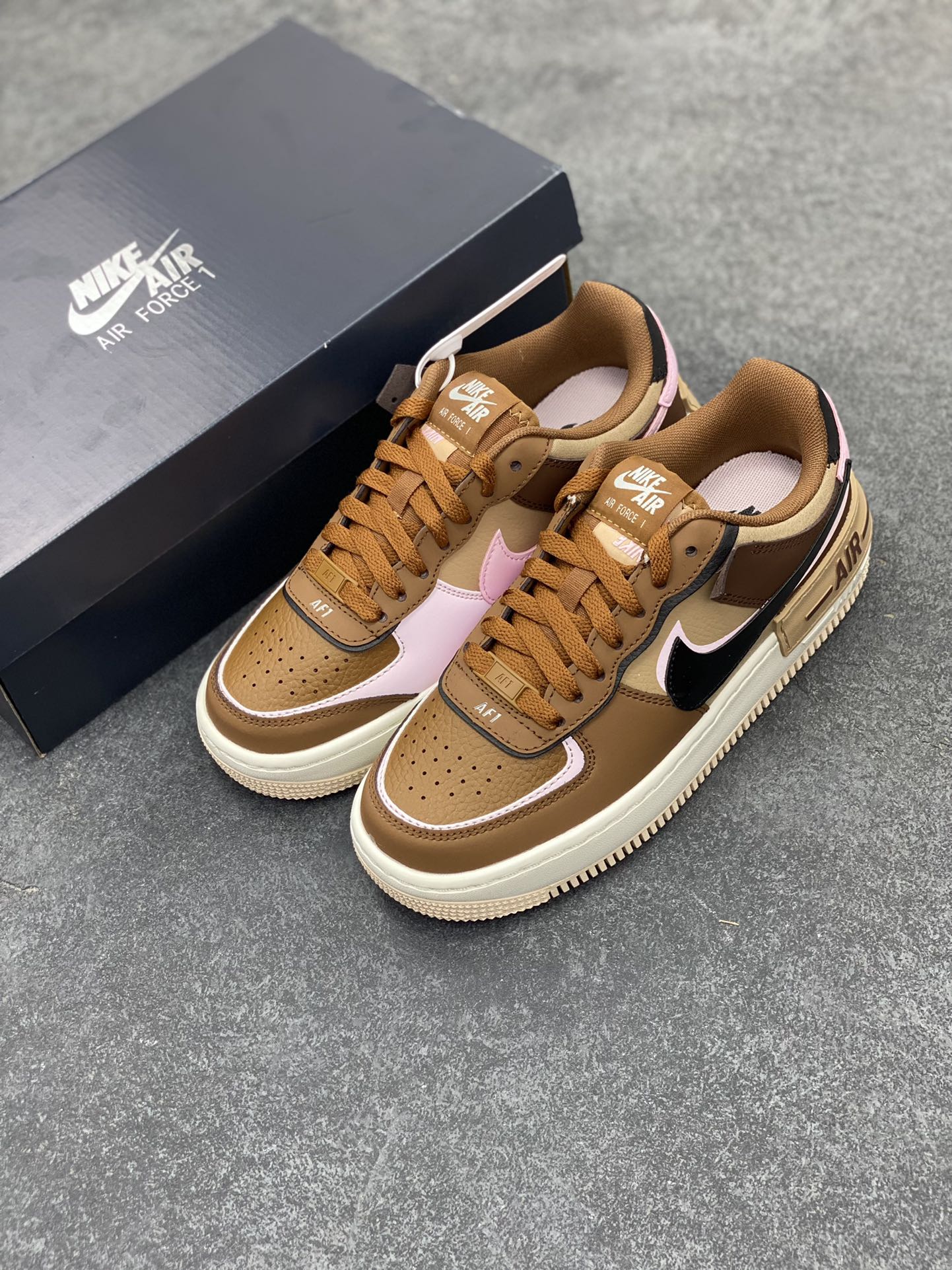 图片[8]-NK Air Force 1 Shadow 轻量增高低帮百搭板鞋\”拼接马卡龙\” 全新少女系解构主义设计双层轻量EVA发泡中底+防滑RB橡胶外圈底鞋底 原楦头原纸板 打造纯正空军版型 专注外贸渠道 全掌内置蜂窝气垫 原盒配件 原厂中底钢印、拉帮完美 货号： DZ1847-200 尺码：35.5 36 36.5 37.5 38 38.5 39 40-选品中心