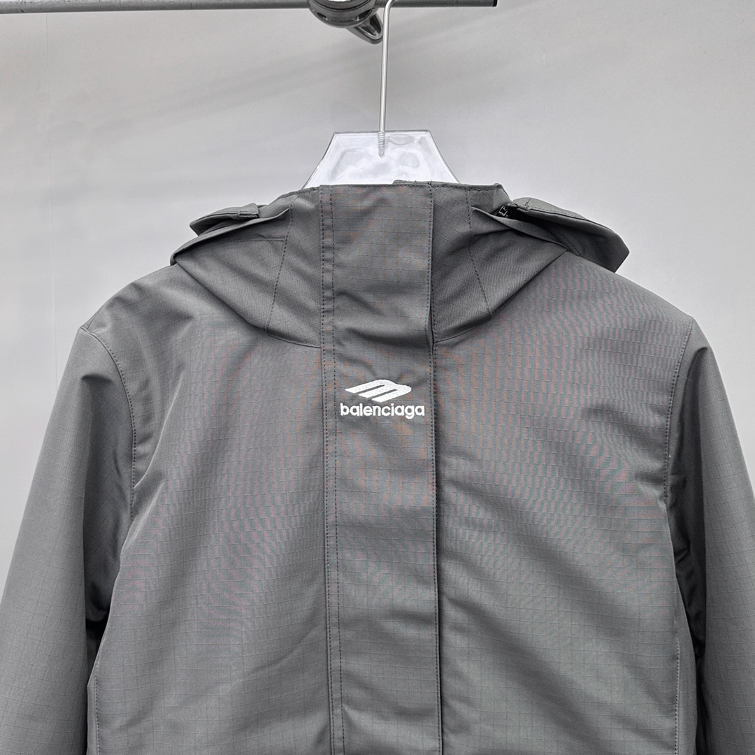 🌾NEW｜「skieear」3b sports🎿滑雪系列新款外套，进口暗纹肌理面部手感超棒，内胆夹棉保暖