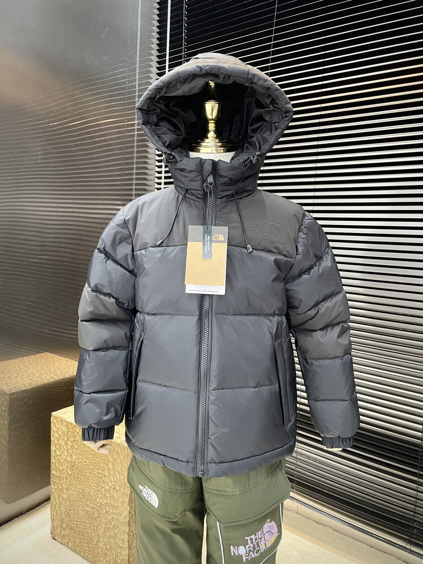 ️TheNorthFace北面专柜同步超高品质羽绒童装经典款衣服实物非常的靓男孩女孩都可以穿上身非常的大