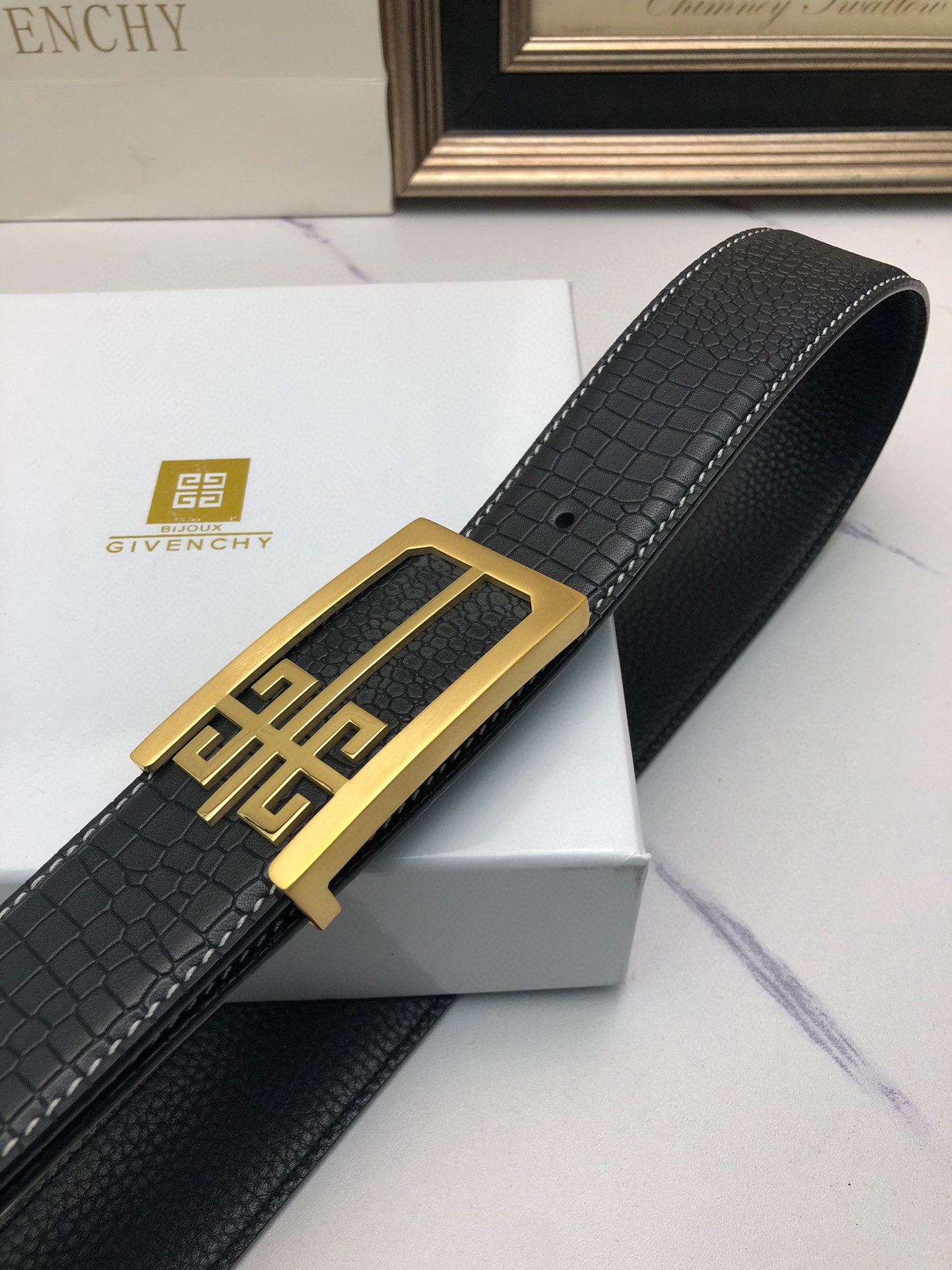High-Quality Lynch Belt with Unique Symbol Decoration for Man with Single-Headed Calves - 图片 3