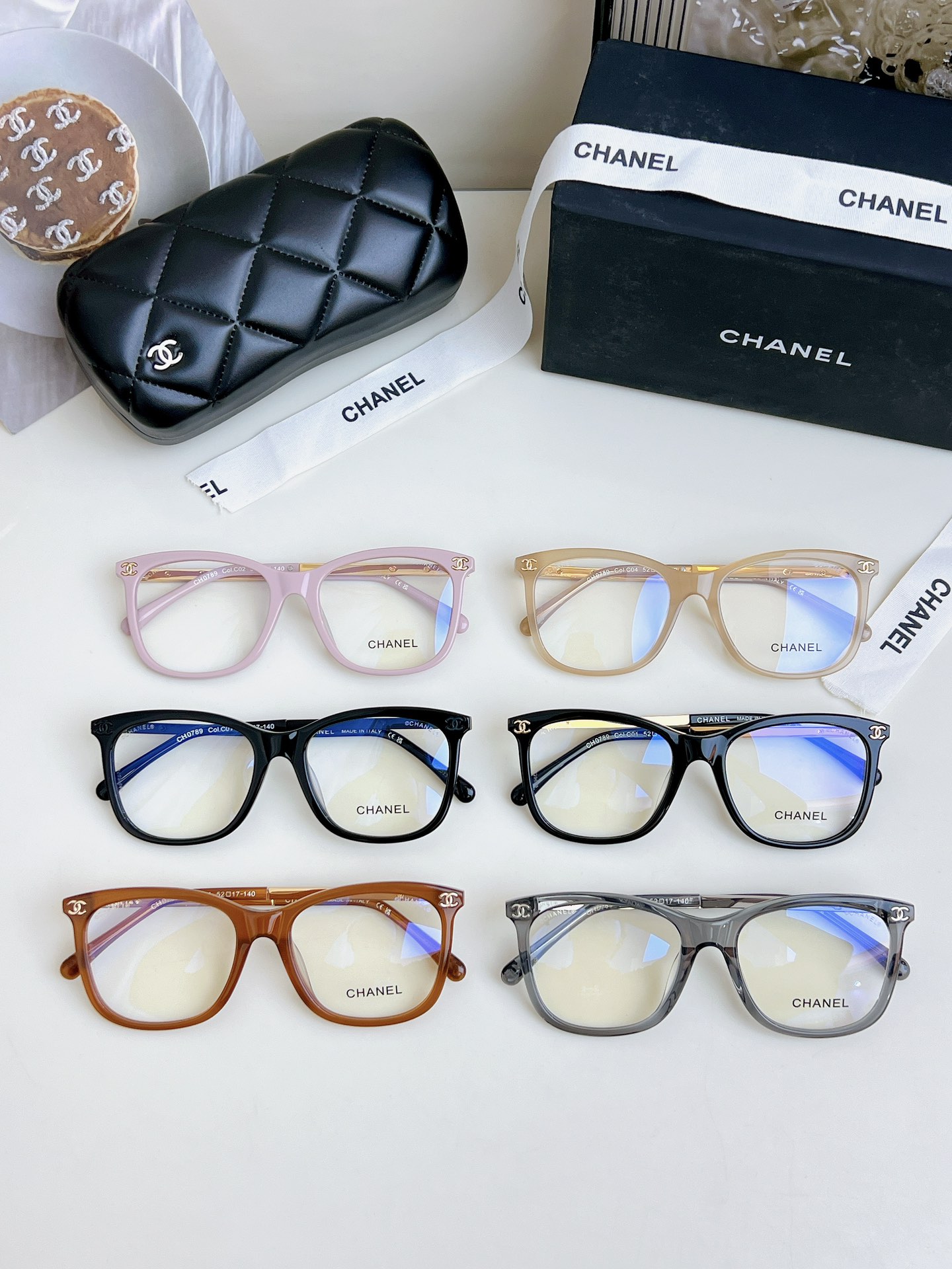 齐色到货绝美香奶奶新品3.0CHANEL镂空字母腿优雅精致！妥妥的“侧颜杀”眼镜喜欢的宝宝快入taMOD