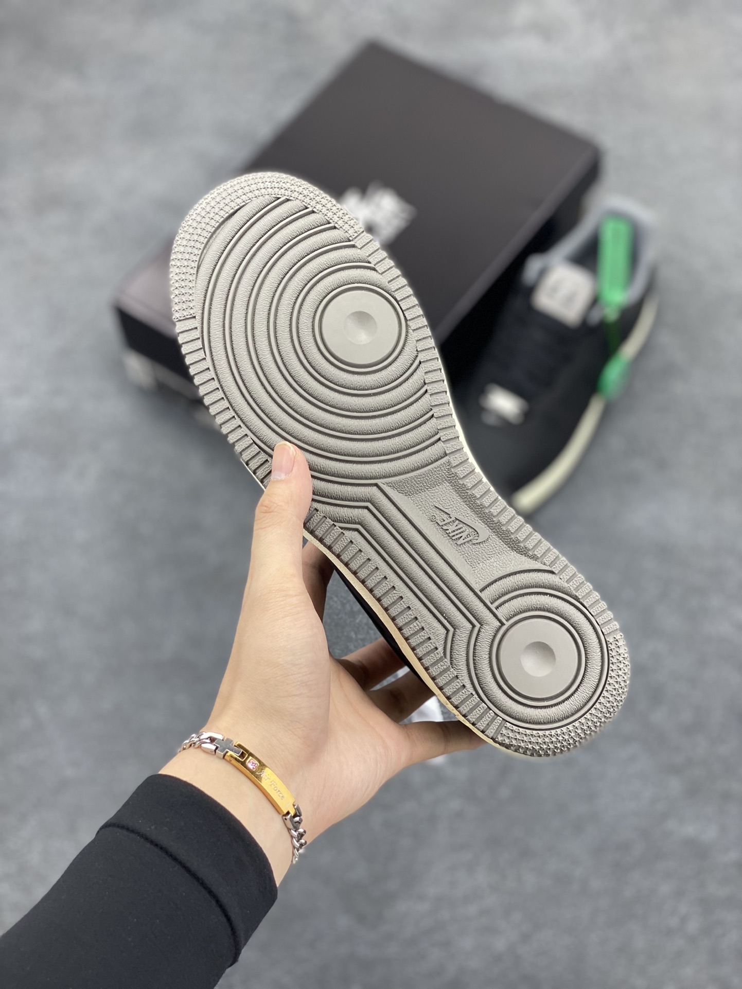 图片[5]-HY版本💯 Nike Air Force 1 Low 07 \”Dark Pewter\” 黑 原楦头原纸板 打造纯正低帮空军版型 专注外贸渠道 全掌内置蜂窝气垫 原盒配件 原厂中底钢印、拉帮完美 货号：FZ5225-001 尺码：36 36.5 37.5 38 38.5 39 40 40.5 41 42 42.5 43 44 44.5 45 46-选品中心