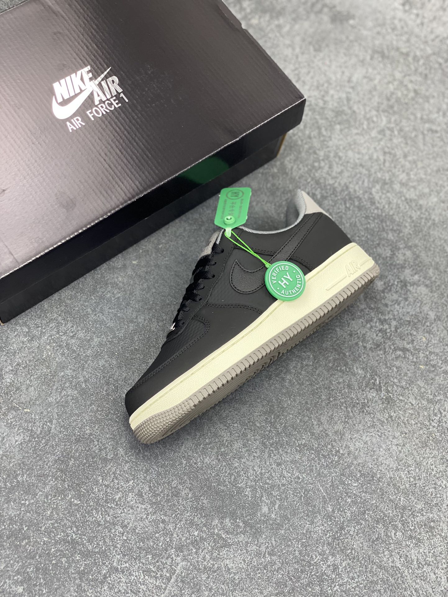 图片[7]-HY版本💯 Nike Air Force 1 Low 07 \”Dark Pewter\” 黑 原楦头原纸板 打造纯正低帮空军版型 专注外贸渠道 全掌内置蜂窝气垫 原盒配件 原厂中底钢印、拉帮完美 货号：FZ5225-001 尺码：36 36.5 37.5 38 38.5 39 40 40.5 41 42 42.5 43 44 44.5 45 46-选品中心