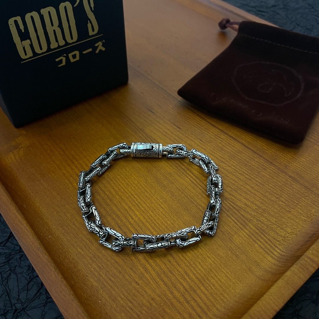 批💰125  【新品上架】Goro’s高桥吾郎手链，顶级版本 认准独家拍摄 主攻高端市场 绝对区别普通版本！图片产品细节与ZP一致！原版制作工艺 精工品质 纯手工打造 ～正品开模💝潮流时尚必备 男女均可佩戴 情侣款同款 摇滚朋克泰银风格 复古元素 潮流百搭 官网同款❤️