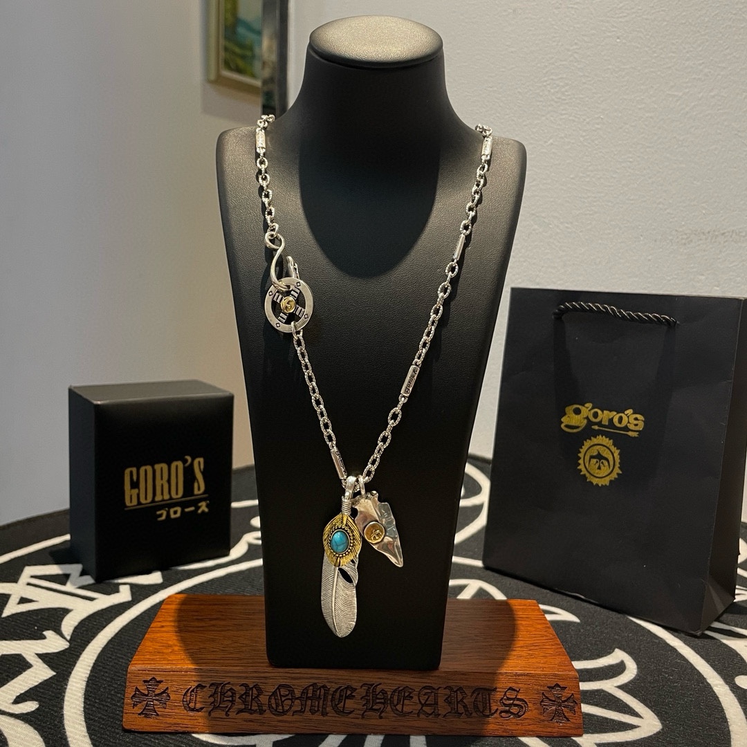 NO:107778,[New Products are on the Shelves] Goro’s Takahashi Goro Matsushi Sparrow Feather Pendant, Takahashi Classic Bamboo Necklace, Top Version, Accepted Exclusive Shot, Mainly Focused on the High-end Market, Kuaishou/ins/Xiaohongshu Hot Style, absolutely different from the ordinary version!  The details of the picture product are consistent with ZP!  Original production process, precision quality, purely handmade, authentic model opening, fashion essentials, both men and women can wear, same couple style, rock punk silver style, retro elements, trendy and versatile, same style on the official website, fine jewelry, necklace19860909批【新品上架】Goro’s高桥吾郎松石矛头羽毛吊坠,高桥经典竹节项链,顶级版本,认准独家拍摄,主攻高端市场 ,快手/ins/小红书热门款,绝对区别普通版本！图片产品细节与ZP一致！原版制作工艺 精工品质 纯手工打造 ～正品开模潮流时尚必备 男女均可佩戴 情侣款同款 摇滚朋克泰银风格 复古元素 潮流百搭 官网同款,饰品精品,necklace,Jewelry
