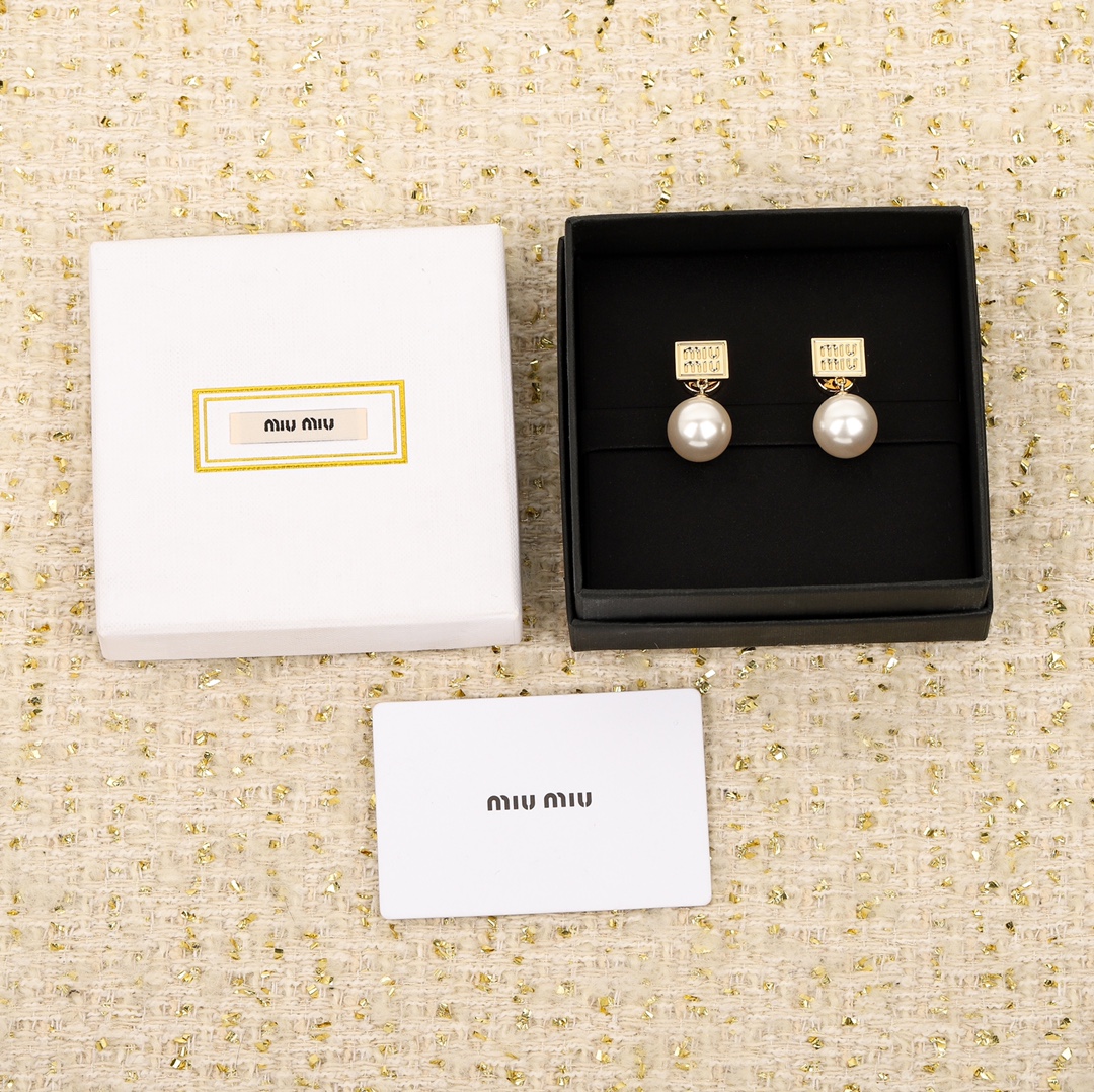 미우미우 귀걸이 61157 Miu Miu Earrings