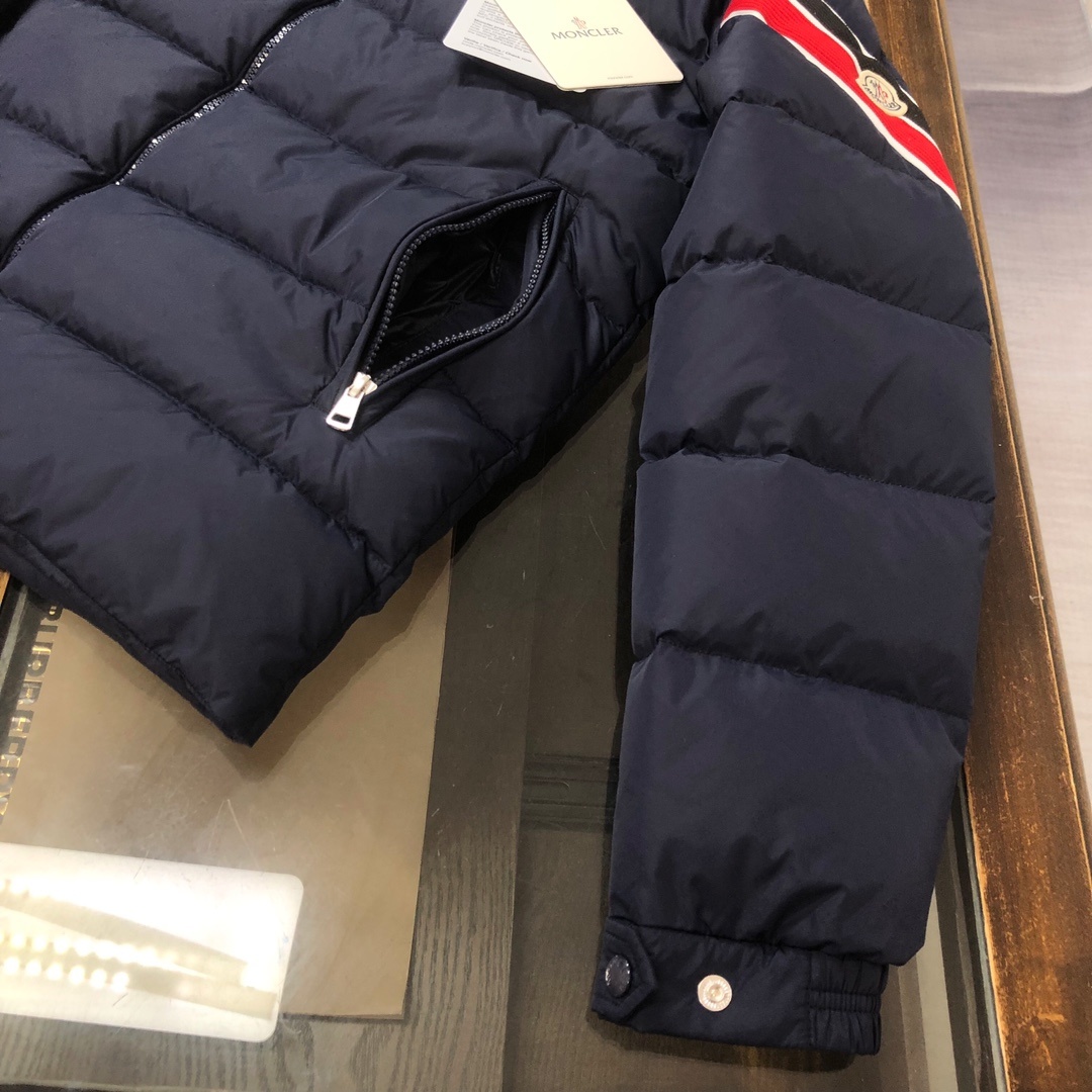 🆕❤️🆕蒙口 Moncler Solayan男士三色饰边短款羽绒夹克外套!最新官网同步有售!!白鸭绒填充