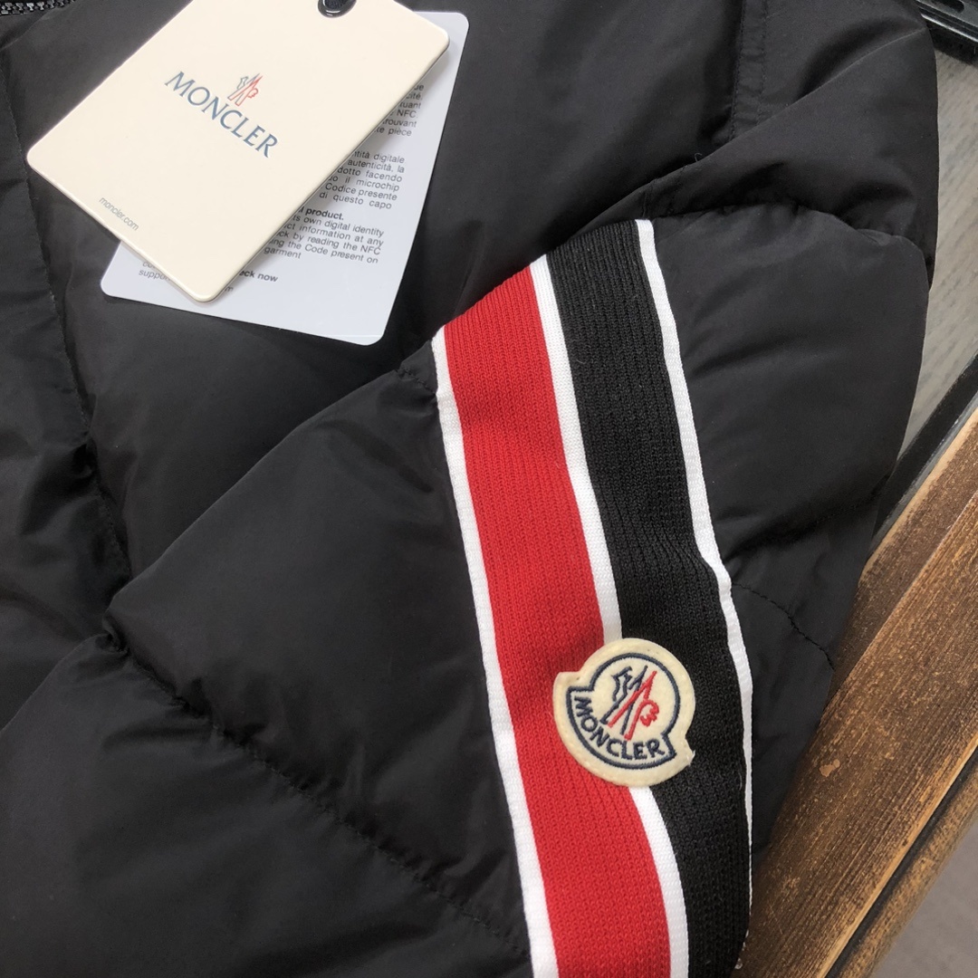 🆕🆕蒙口 Moncler Solayan男士三色饰边短款羽绒夹克外套!最新官网同步有售!!白鸭绒填充~最