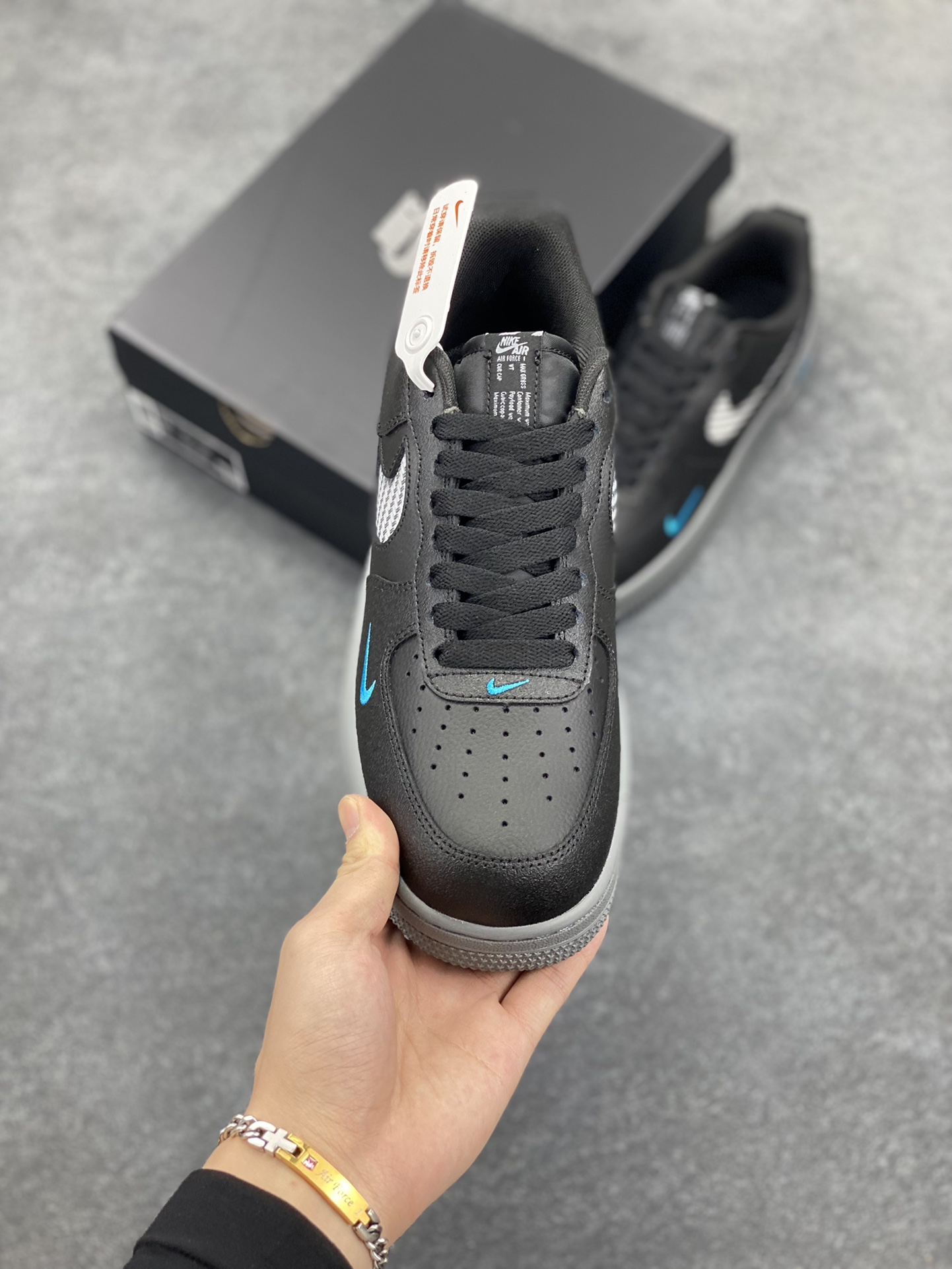 图片[2]-NK Air Force 1 空军一号 黑蓝灰 原楦头原纸板 打造纯正空军版型#专注外贸渠道 全掌内置蜂窝气垫 #原盒配件 原厂中底钢印、拉帮完美 货号：DR0155-002 尺码：39 40 40.5 41 42 42.5 43 44 44.5 45-选品中心