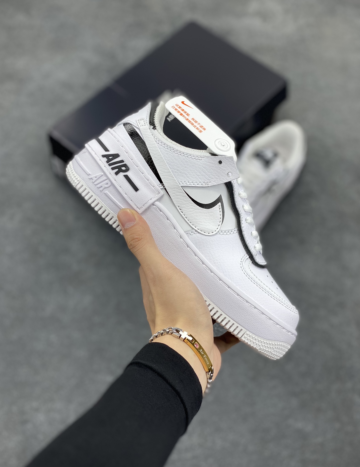 NK Air Force 1 Shadow 轻量增高低帮百搭板鞋\”拼接马卡龙\” 全新少女系解构主义设计双层轻量EVA发泡中底+防滑RB橡胶外圈底鞋底 原楦头原纸板 打造纯正空军版型 专注外贸渠道 全掌内置蜂窝气垫 原盒配件 原厂中底钢印、拉帮完美 货号: CI0919-001 尺码:35.5 36 36.5 37.5 38 38.5 39 40 40.5 41 42-选品中心