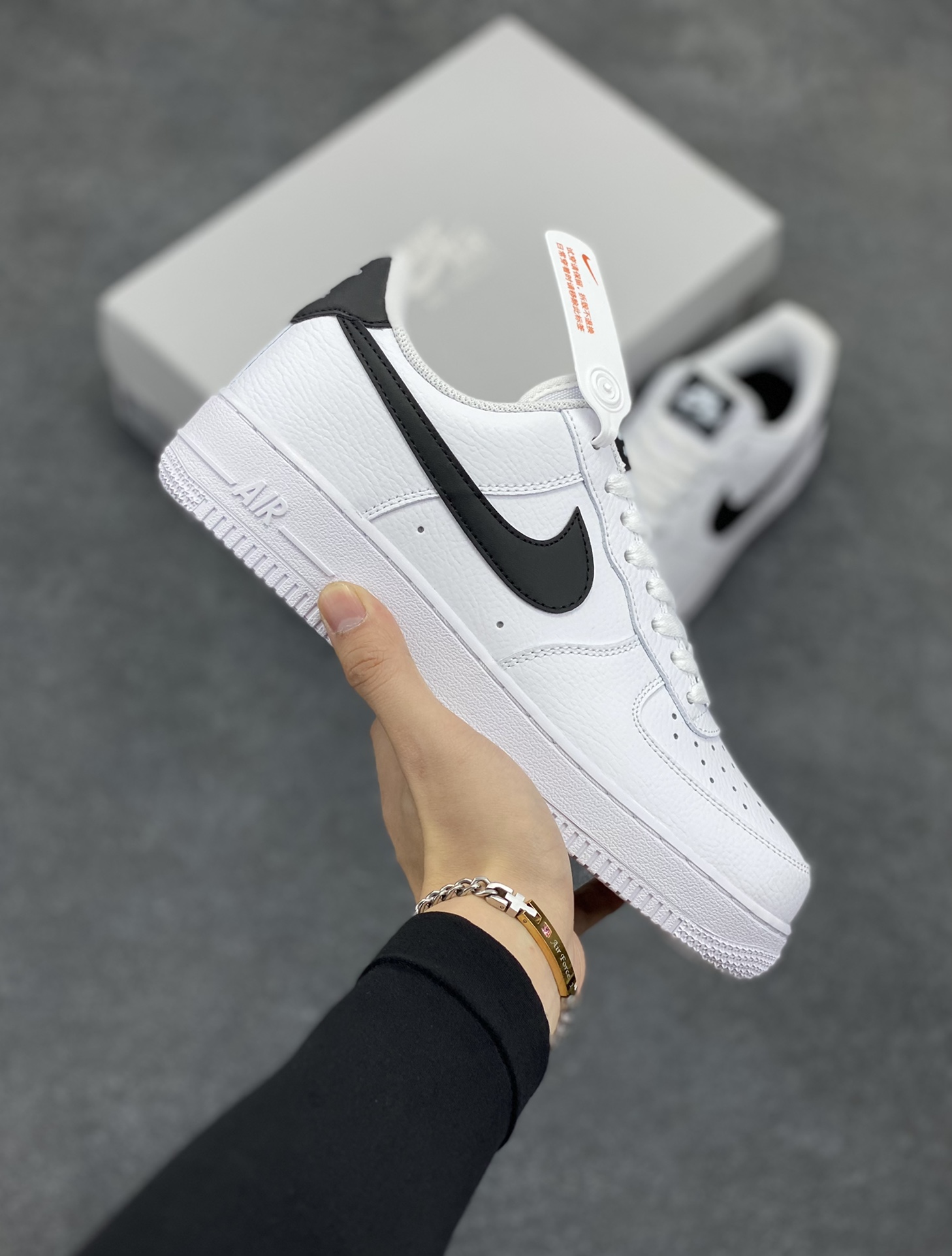 Nike Air Force 1 Low 新白黑 空军一号低帮运动休闲板鞋 原楦头原纸板 打造纯正空军版型#专注外贸渠道 全掌内置蜂窝气垫 #原盒配件 原厂中底钢印、拉帮完美 货号：DD8959-103 尺码：36 36.5 37.5 38 38.5 39 40 40.5 41 42 42.5 43 44 44.5 45 46-选品中心