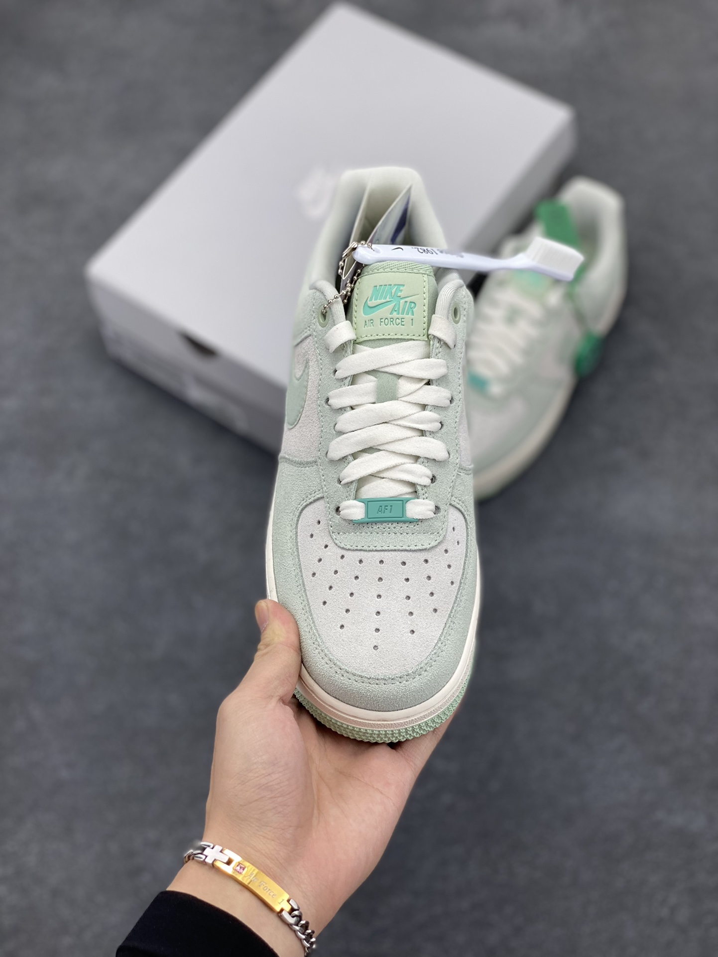 图片[2]-HY版本💯 Nike Air Force 1 Low 07 翻毛薄荷浅绿 原楦头原纸板 打造纯正低帮空军版型 专注外贸渠道 全掌内置蜂窝气垫 原盒配件 原厂中底钢印、拉帮完美 货号：HQ1497-099 尺码：35.5 36 36.5 37.5 38 38.5 39 40 40.5 41 42 42.5 43 44 44.5 45-选品中心