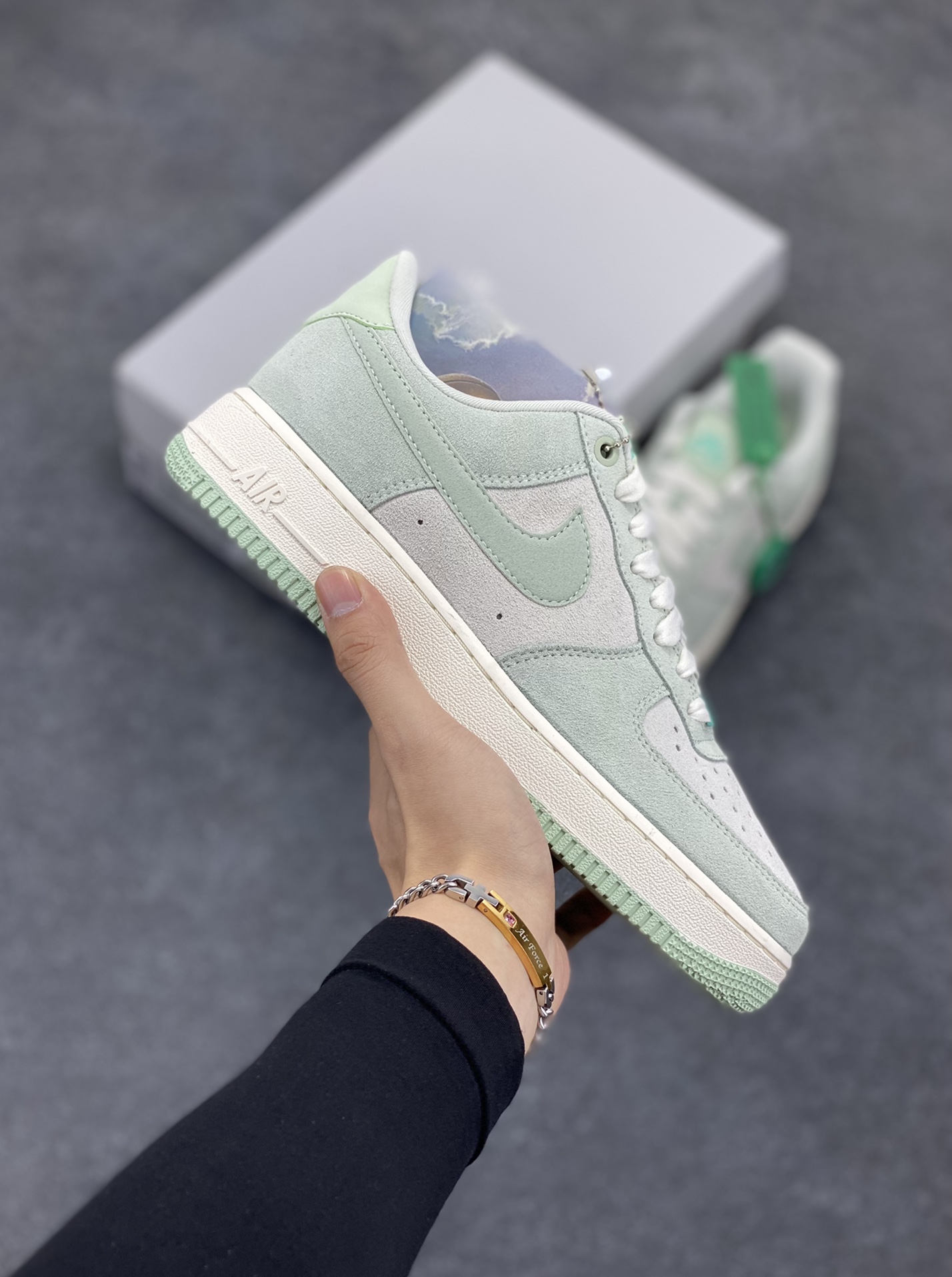 HY版本💯 Nike Air Force 1 Low 07 翻毛薄荷浅绿 原楦头原纸板 打造纯正低帮空军版型 专注外贸渠道 全掌内置蜂窝气垫 原盒配件 原厂中底钢印、拉帮完美 货号：HQ1497-099 尺码：35.5 36 36.5 37.5 38 38.5 39 40 40.5 41 42 42.5 43 44 44.5 45-选品中心