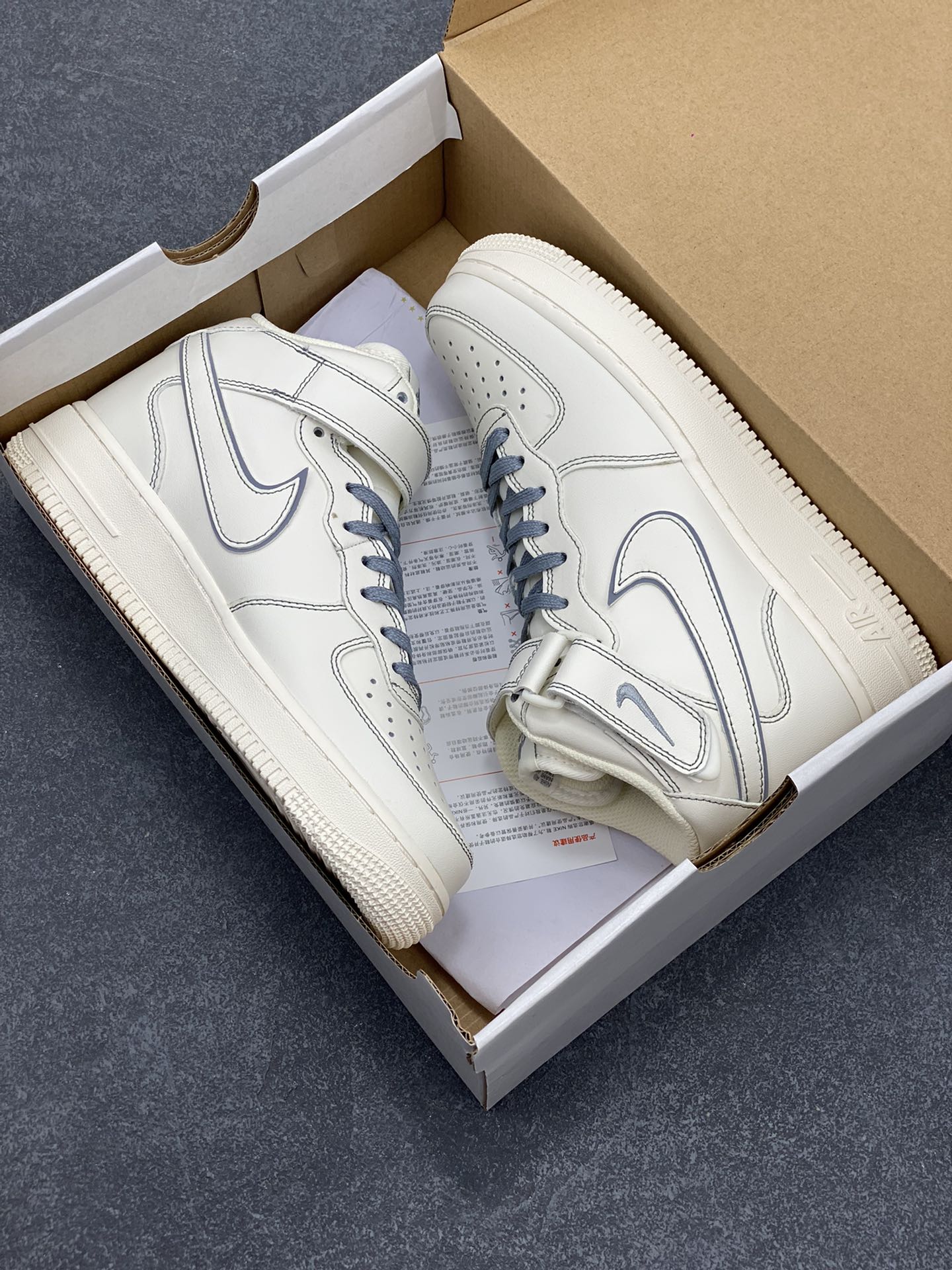 图片[9]-Nike Air Force 1 MID \’07 “兔八哥”米灰 满天星 中帮空军一号休闲板鞋 定制皮料 3M反光 原楦原纸板 纯正版型 清洁度完美 内置全掌气垫 货号：BY6899-691 尺码：36 36.5 37.5 38 38.5 39 40 40.5 41 42 42.5 43 44 44.5 45-选品中心