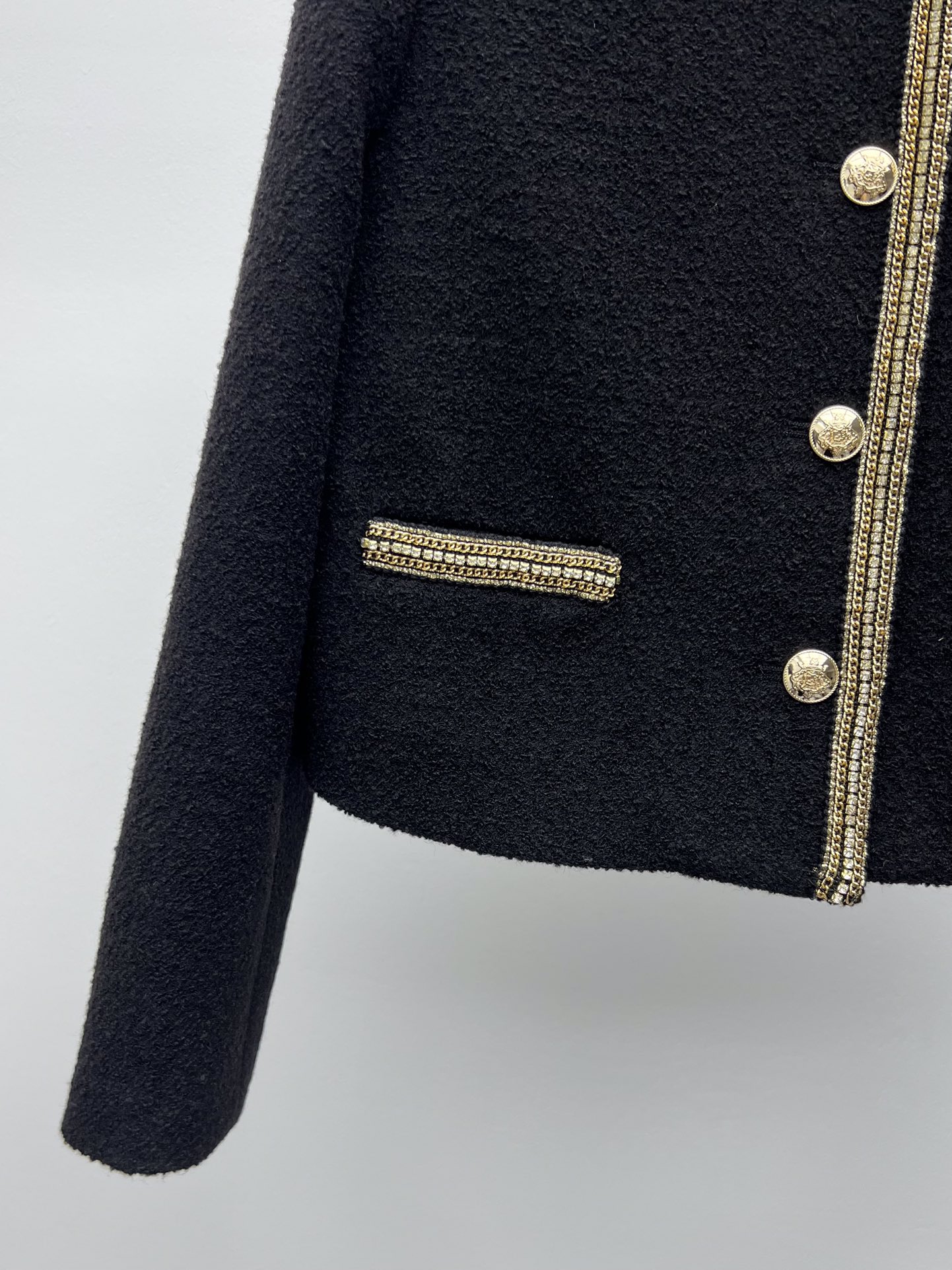 Fashion Highlights: Versatile Female Suit, Wool and Flower Details, Elegant Diamond Chain - 图片 4