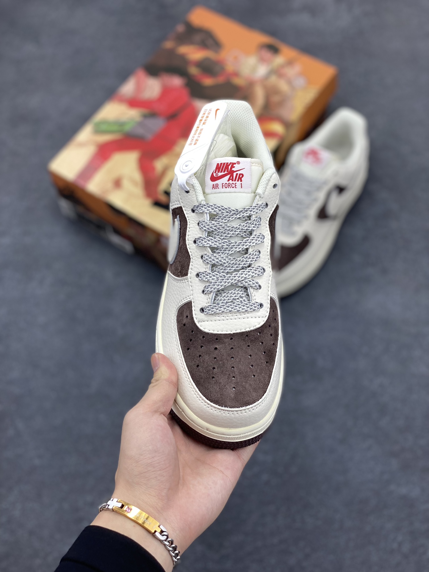 图片[2]-AKIRA×Nike Air Force 1 Low ’07 奶咖麂皮 配色 头成麂皮 满天星配色 空军一号低帮休闲板鞋 原厂麂皮 原楦原纸板 纯正版型 正品NFC感应芯片 高清洁度 内置全掌气垫 货号：DU0820-216 尺码：36 36.5 37.5 38 38.5 39 40 40.5 41 42 42.5 43 44 44.5 45-选品中心