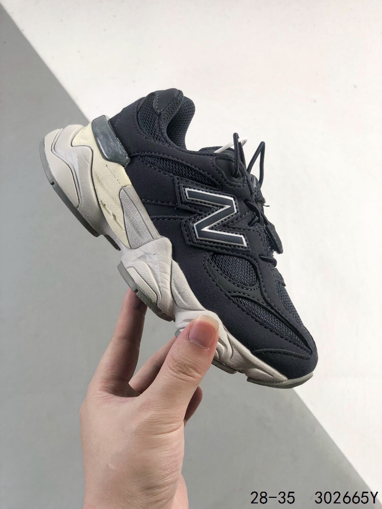 图片[9]-New Balance/新百伦 公司级 9060系列 童鞋版本上线,潮爹潮妈追寻的单品!!采用反绒面革及透气斜纹帆布料拼接鞋面材质，中底嵌入ABZORB缓震科技材料及后跟嵌入TPU装饰条稳固❗️ 复古爱好者看过来,全新配色!全新NB新百伦New Balance 9060\”Driftwood Castlerock\”系列复古百搭老爹风小象蹄休闲运动跑步鞋“浮木棕深灰 P类型：童鞋 版本：公司级 尺码：28 29 30 31 32 33 34 35-选品中心