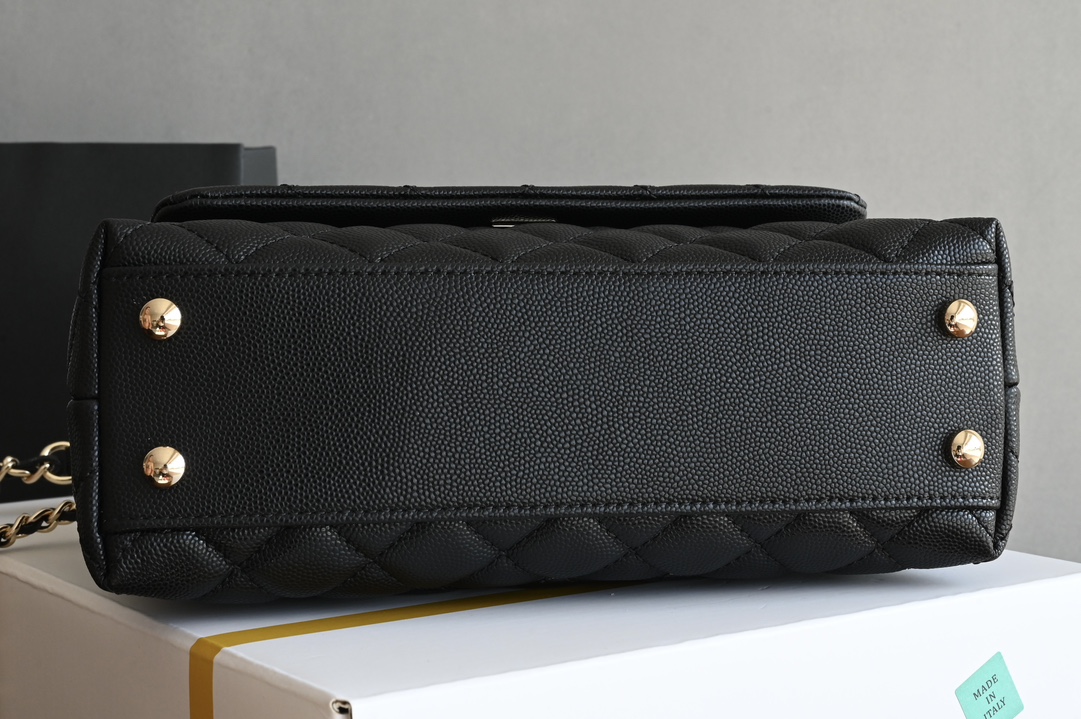 白金版▪️正品级 包装如图全新升级版 𝗖𝗵𝗮𝗻𝗲𝟭 𝗖𝗼𝗰𝗼𝗛𝗮𝗻𝗱𝗹𝗲小号 黑/红蜥蜴皮手腕 浅金，无