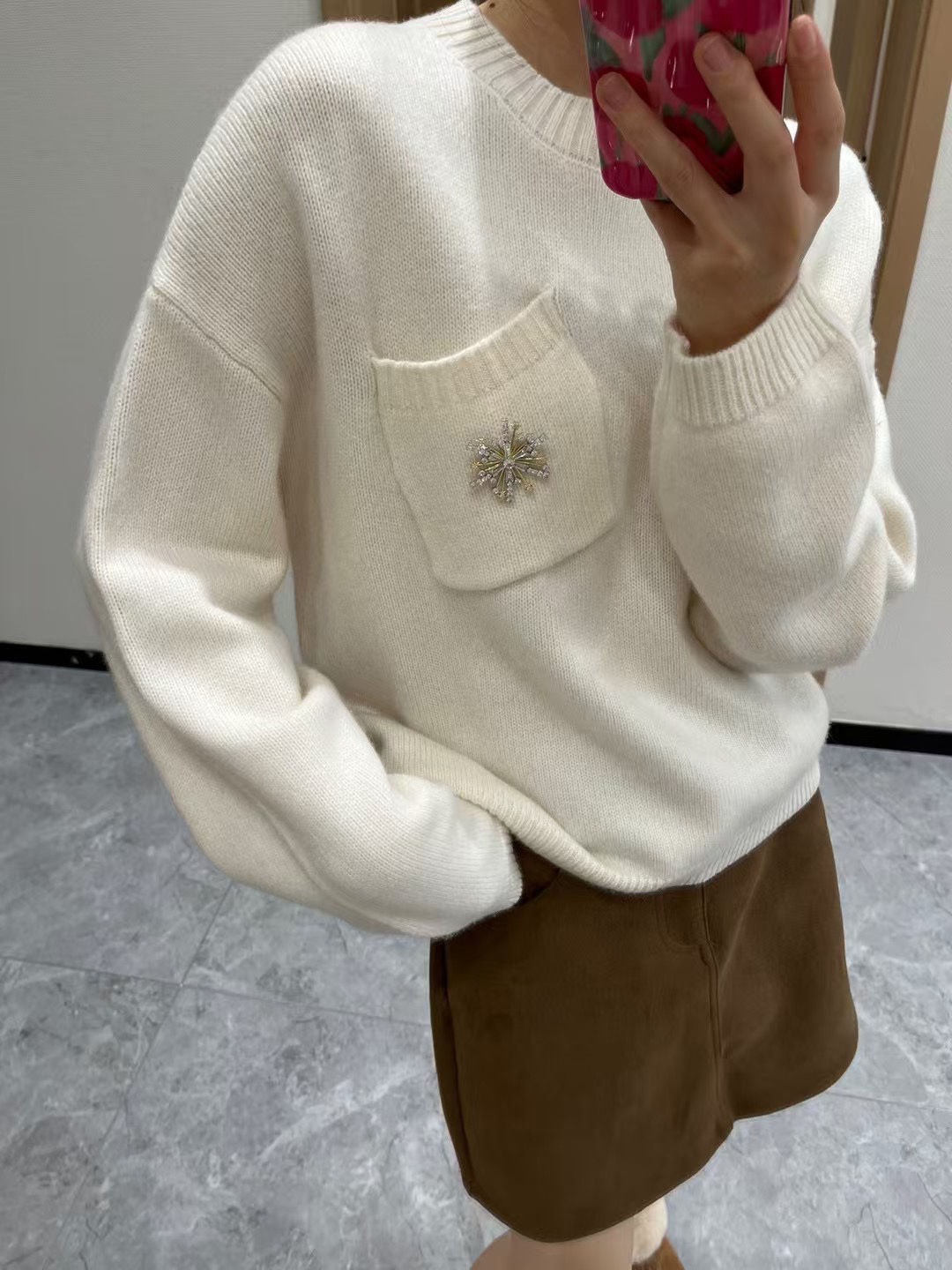 seamlessly complementing coats and knitwear - Comprehensive 7