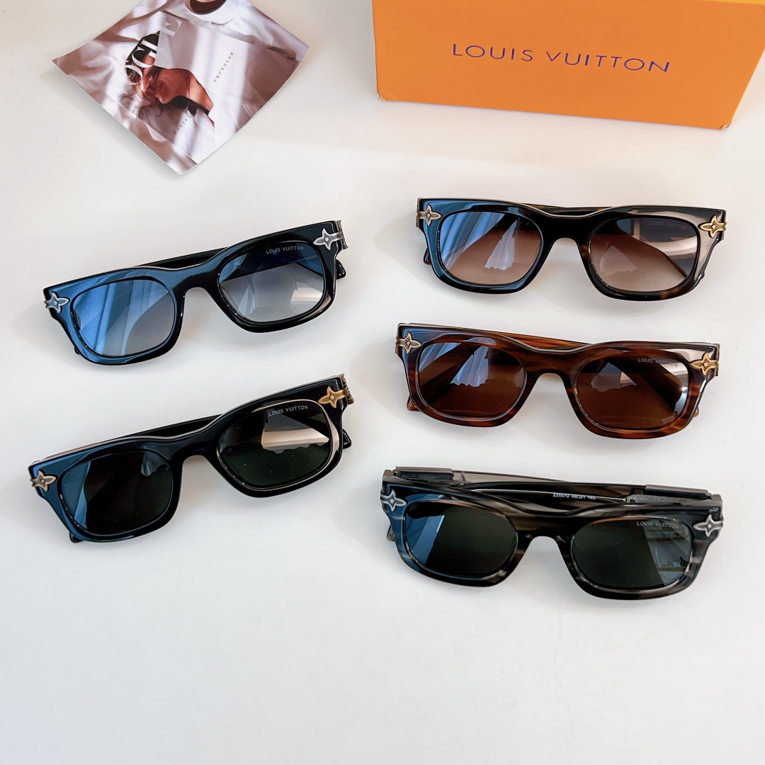 LOUISVUITTO*MOD:Z2529UZ2532UZ2556UZ2557UZ2558Size:48