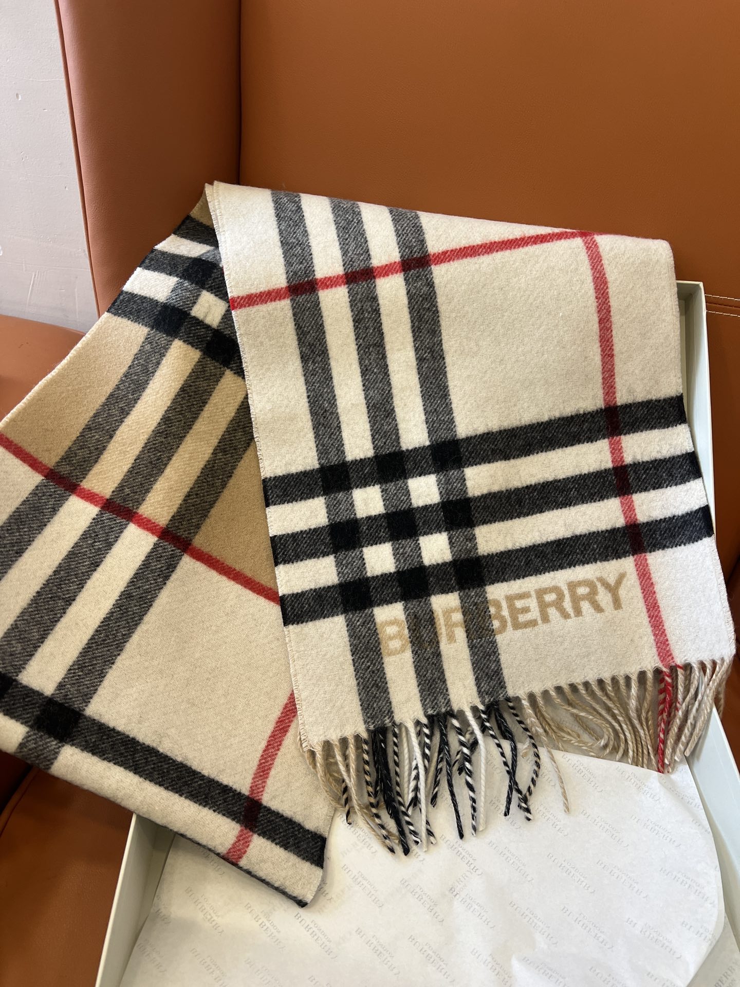 [Burberry Scarves]BURBERRY contrasting check (natural white camelmust-have